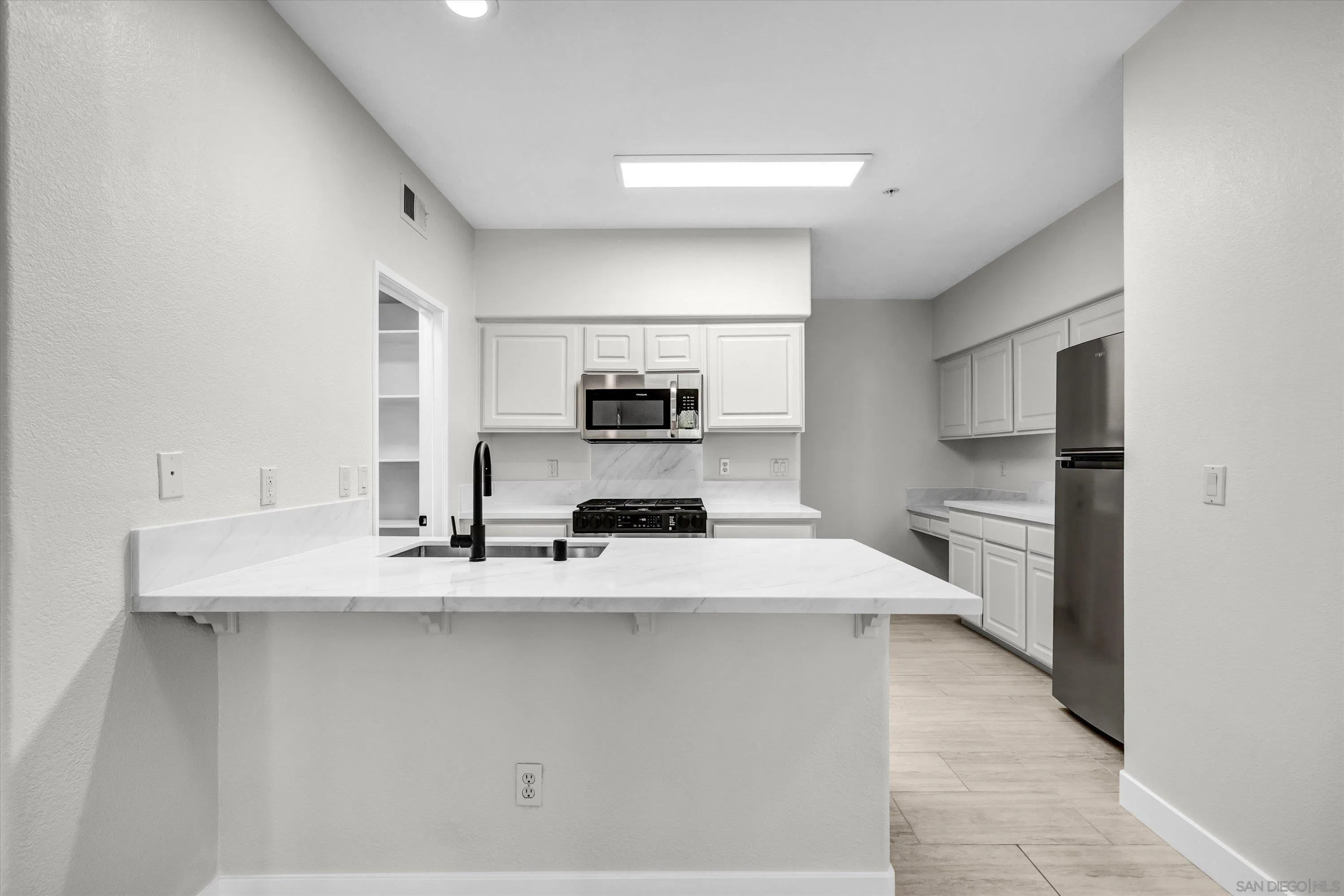 Photo #10: 260012345 Listing: Photo #10