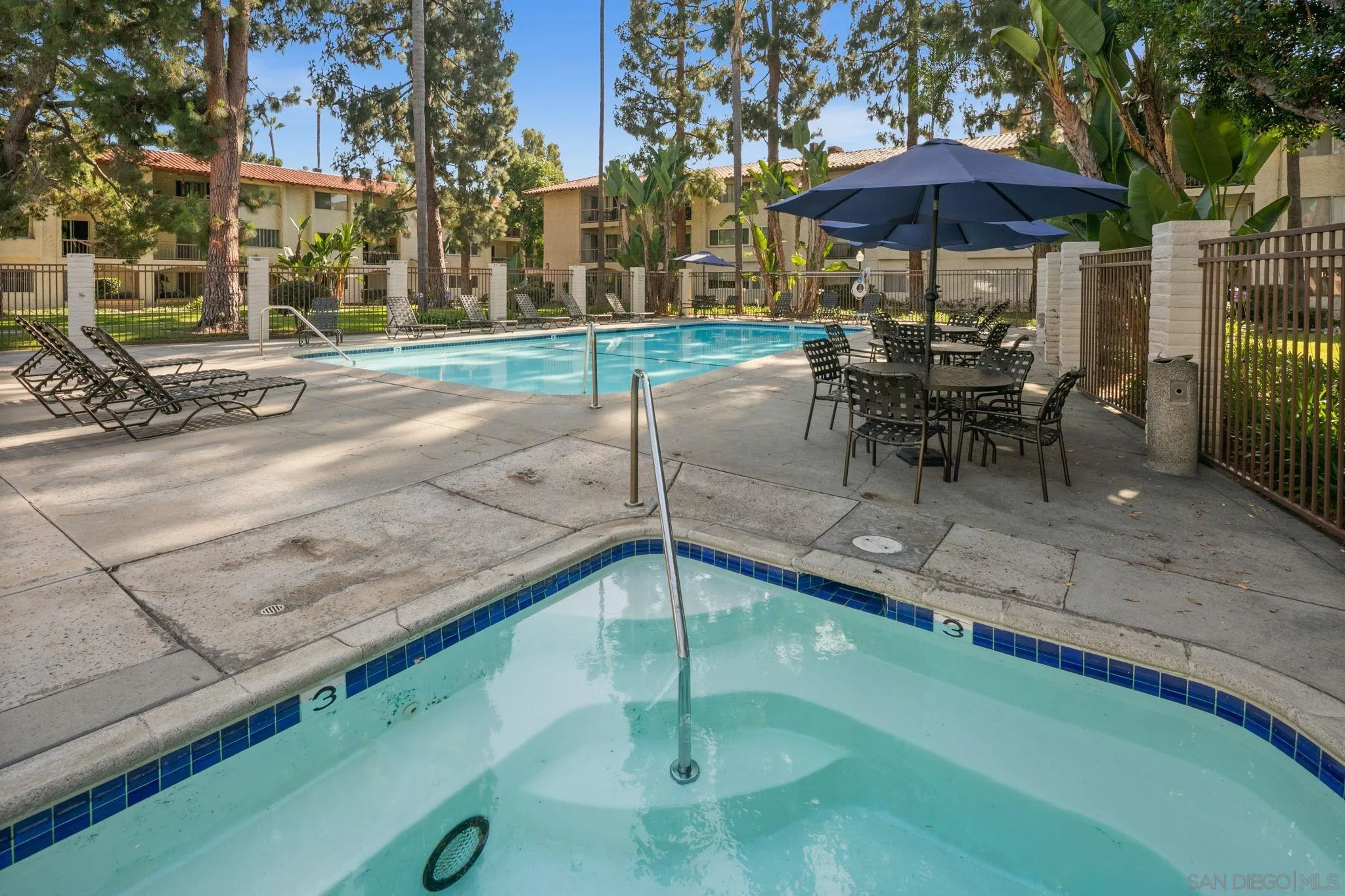 https://cdn.realtyfeed.com/cdn/127/260012346/0df5aecb5d62128f1c225d5caaab55e7.webp