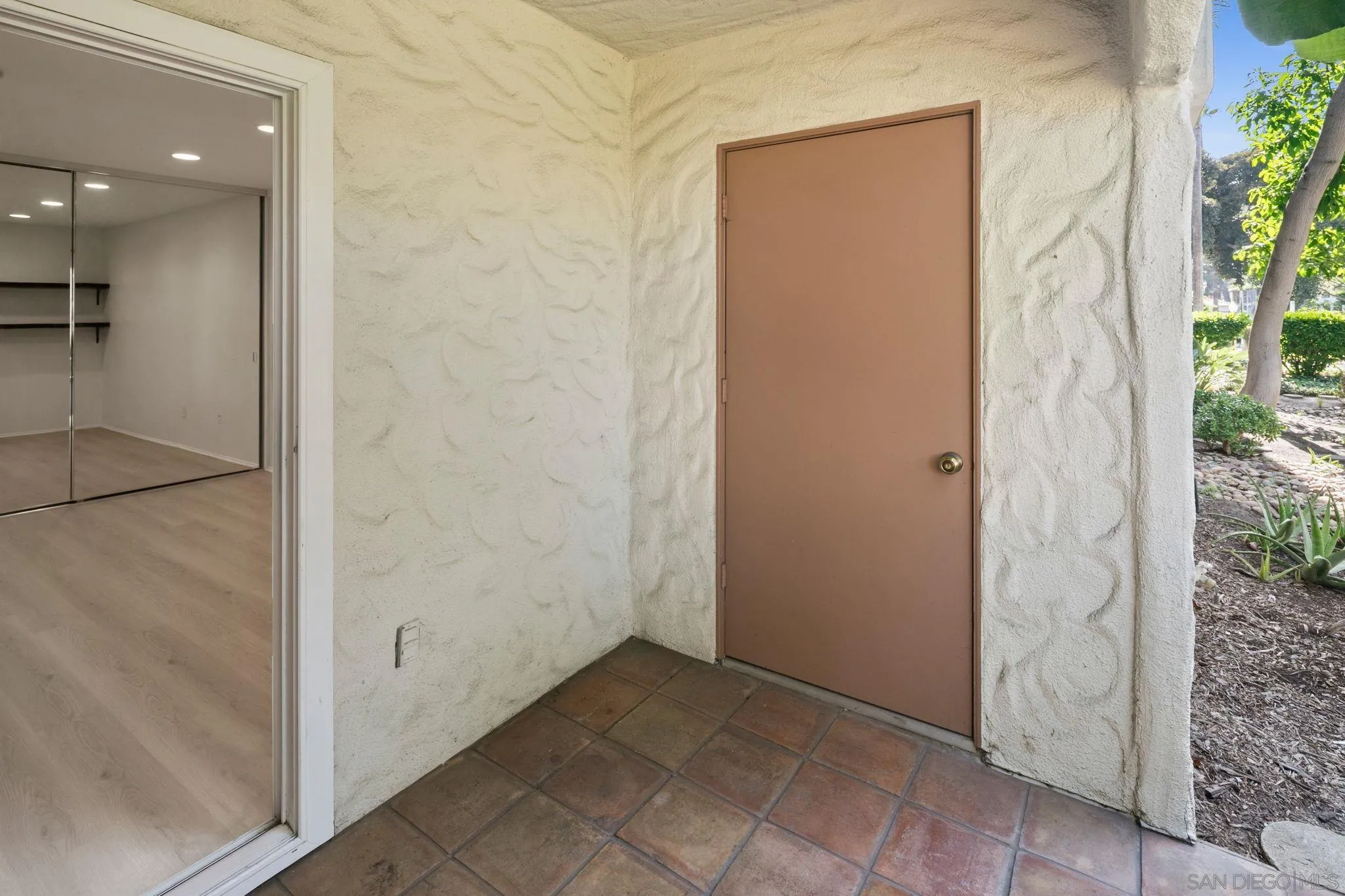 https://cdn.realtyfeed.com/cdn/127/260012346/11cb4b8055483df7b5bd5eba9dae5c86.webp