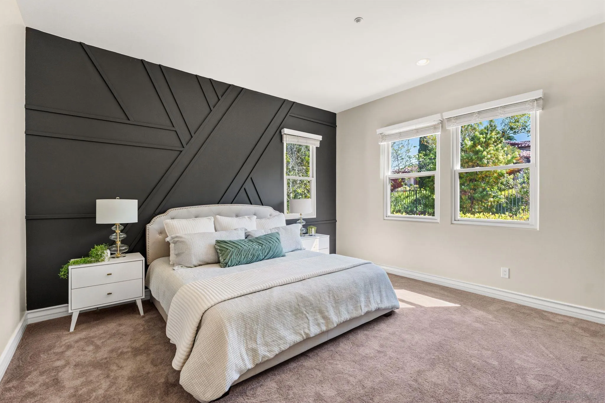 https://cdn.realtyfeed.com/cdn/127/260012348/31bba040a0c6bba5ad47fb7bfe0f89e1.webp