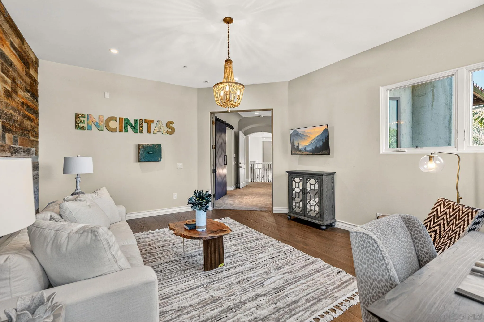 https://cdn.realtyfeed.com/cdn/127/260012348/9ba3fc117280cb10087d8b6da472bedd.webp