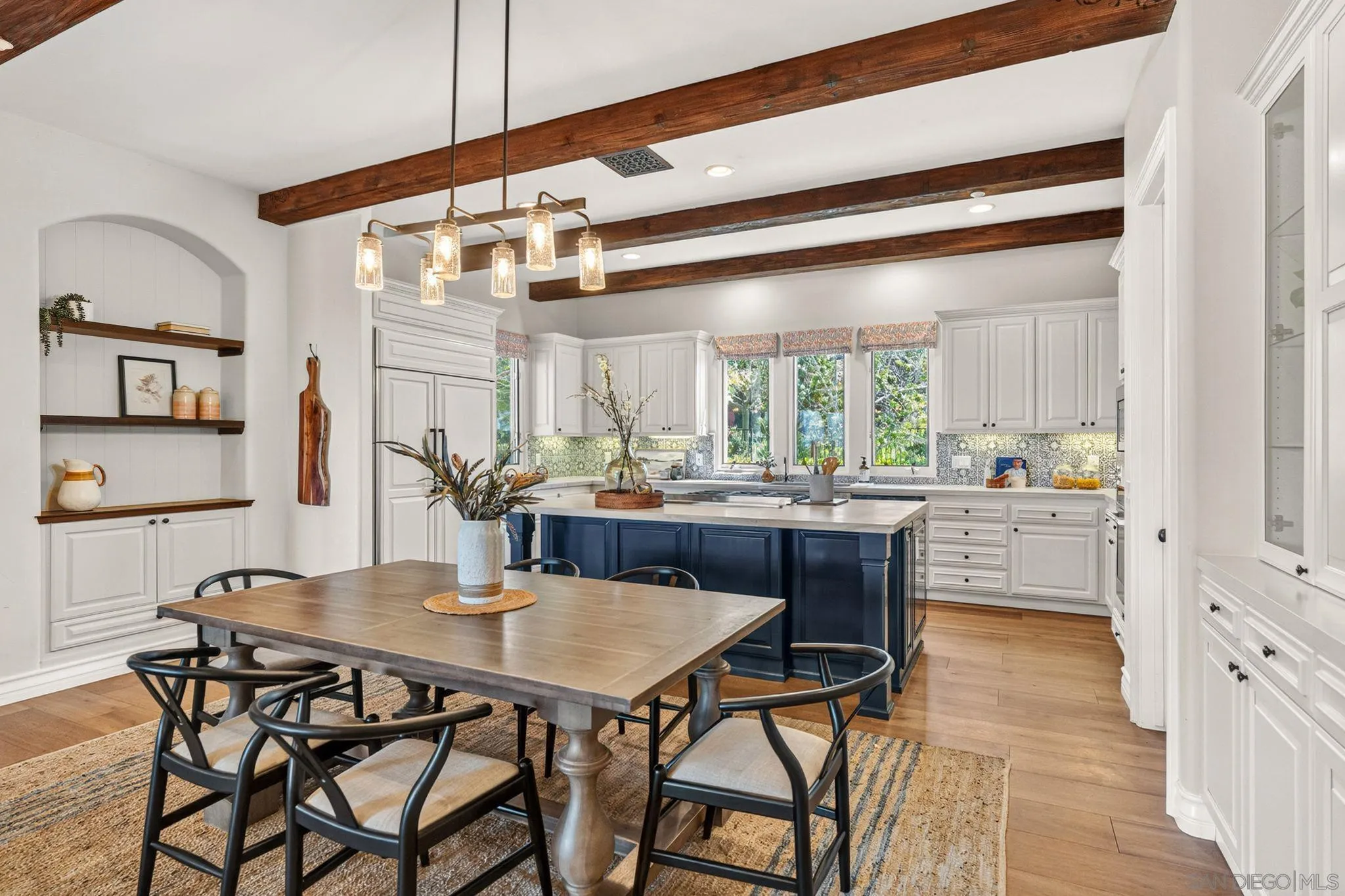 https://cdn.realtyfeed.com/cdn/127/260012348/e16845a175028b8f7309c0465395866c.webp