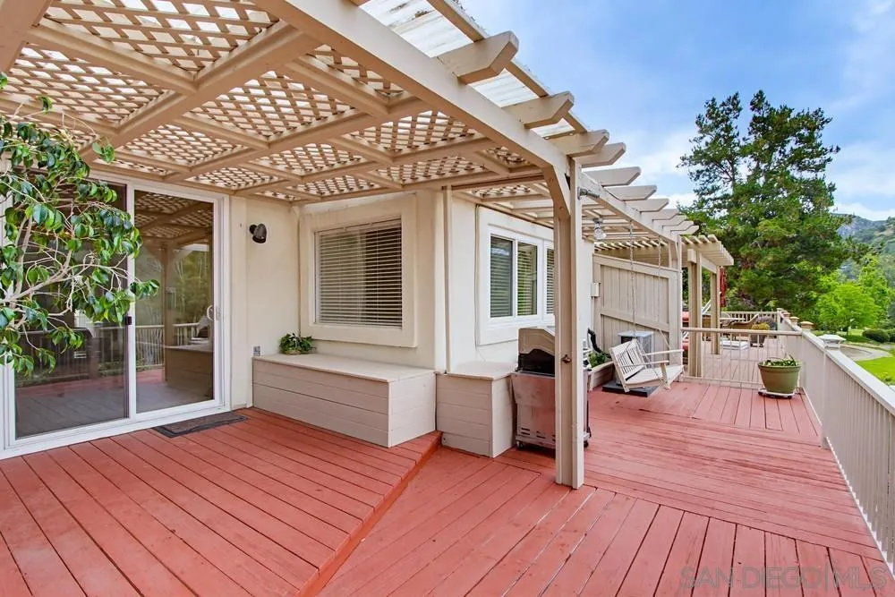 https://cdn.realtyfeed.com/cdn/127/260012349/b8dcf0d4391c205ee53e72182cd79cf2.webp