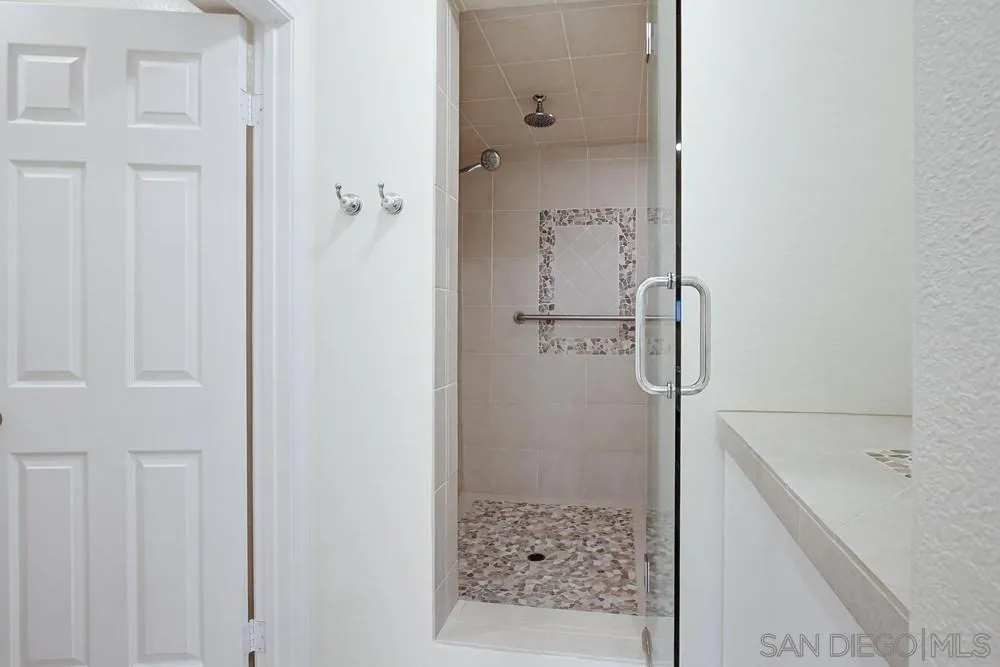 https://cdn.realtyfeed.com/cdn/127/260012349/fb655ebd7231ab2fba0f7ccb8cbd758d.webp