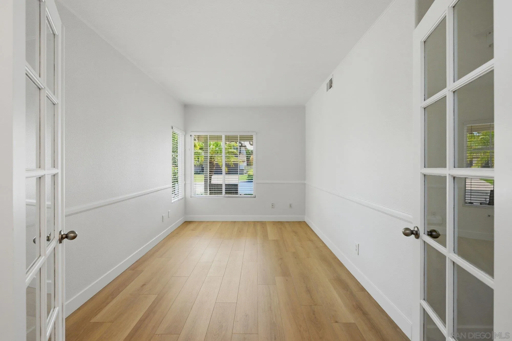 https://cdn.realtyfeed.com/cdn/127/260012354/a89de3e64f2ba351cac6520a8bbfeb7e.webp