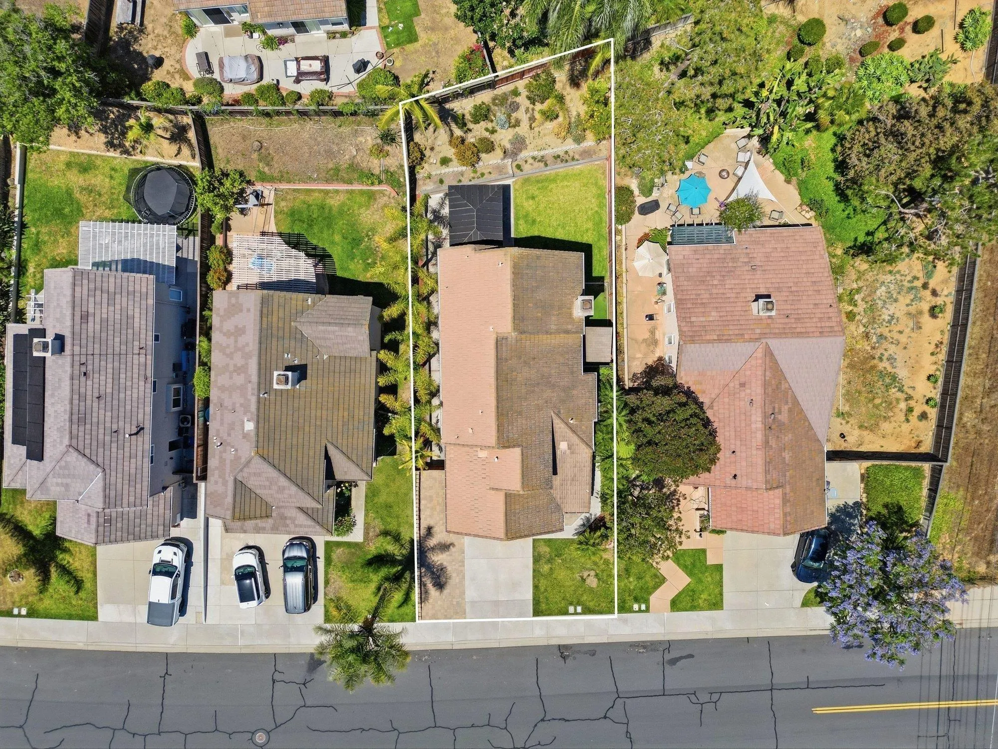 https://cdn.realtyfeed.com/cdn/127/260012354/ae39ea60987bac69faffae867c7856a8.webp