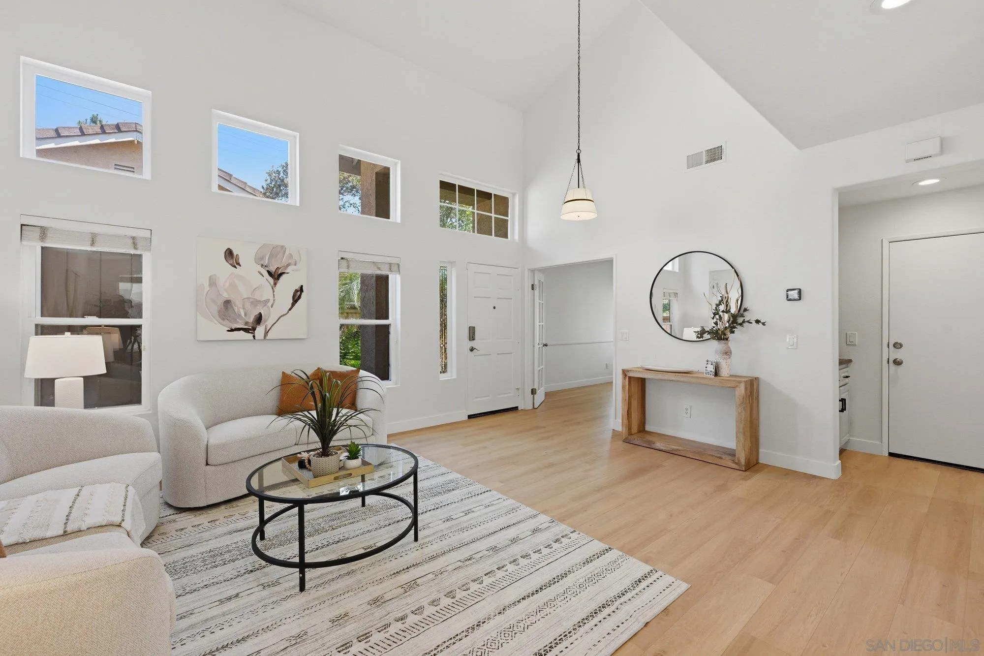 https://cdn.realtyfeed.com/cdn/127/260012354/dfb6a06d6f8a4ab65bfff36ab46ac1ce.webp