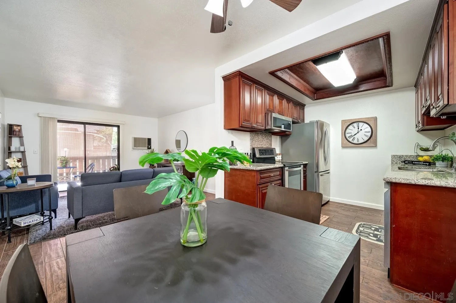 Photo #12: 260012358 Listing: Photo #12