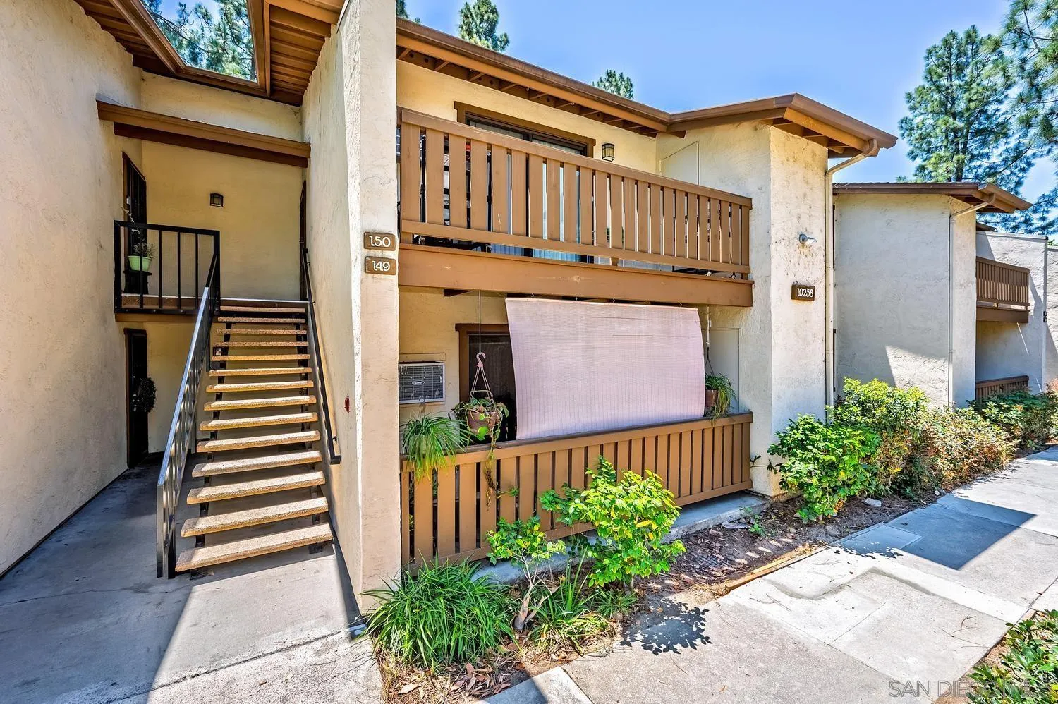 Photo #2: 260012358 Listing: Photo #2