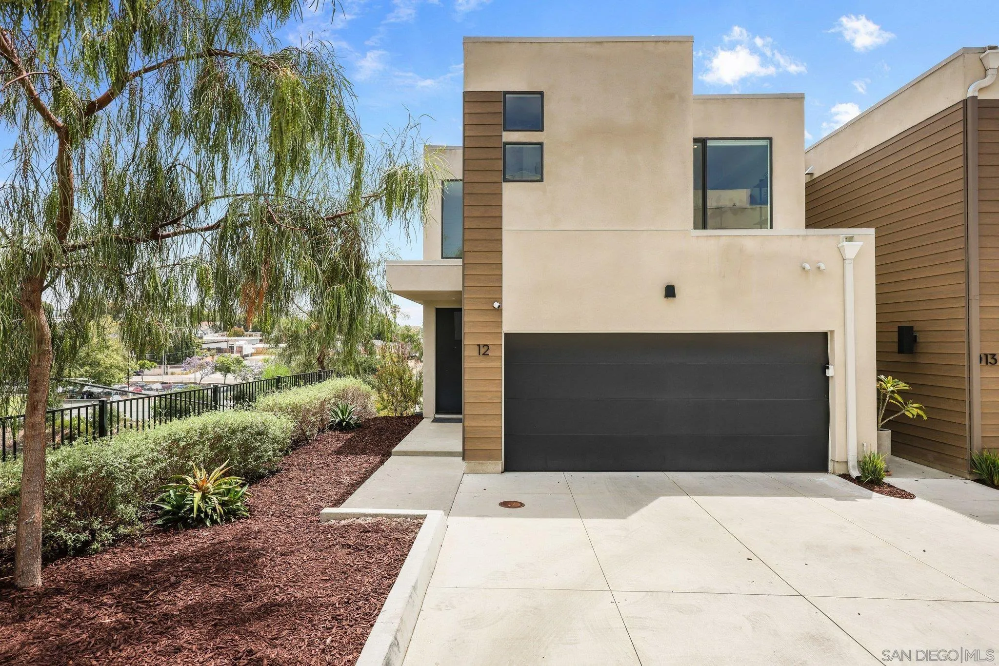 Photo #1: 260012361 Listing: Photo #1