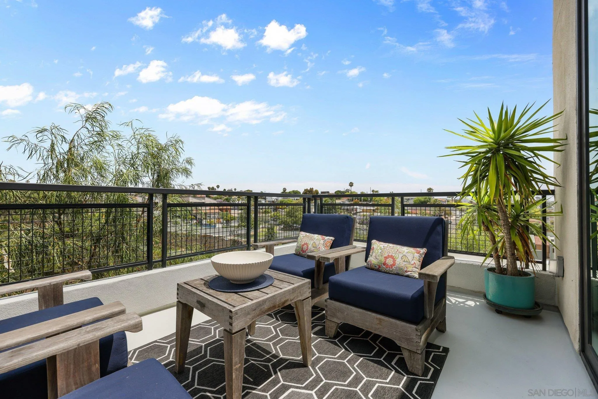 Photo #8: 260012361 Listing: Photo #8