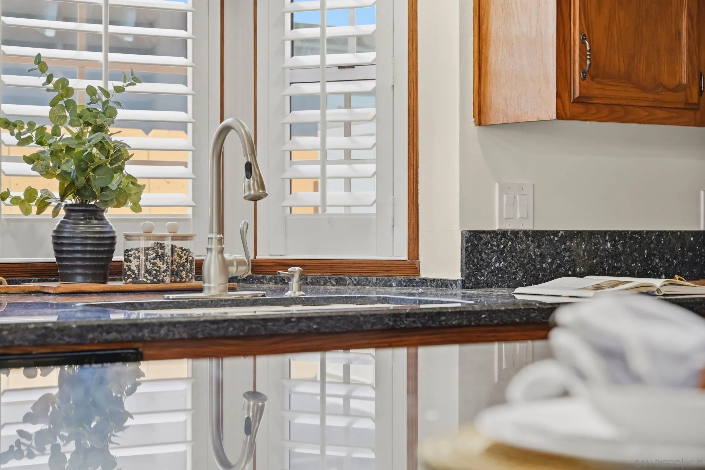 https://cdn.realtyfeed.com/cdn/127/260012364/bb78cefdc40b63cd8796564f7dc00558.webp
