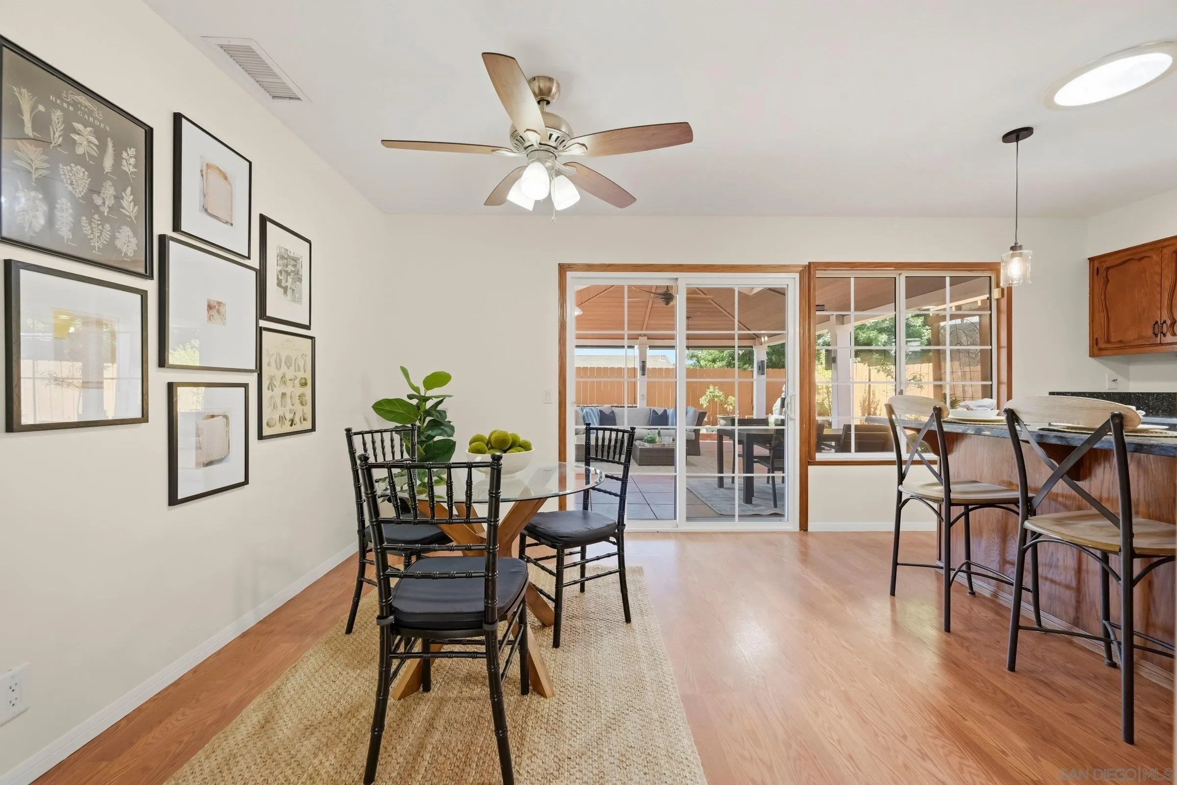 https://cdn.realtyfeed.com/cdn/127/260012364/c15cb7f3acd3bb7af6b162da5e511e87.webp