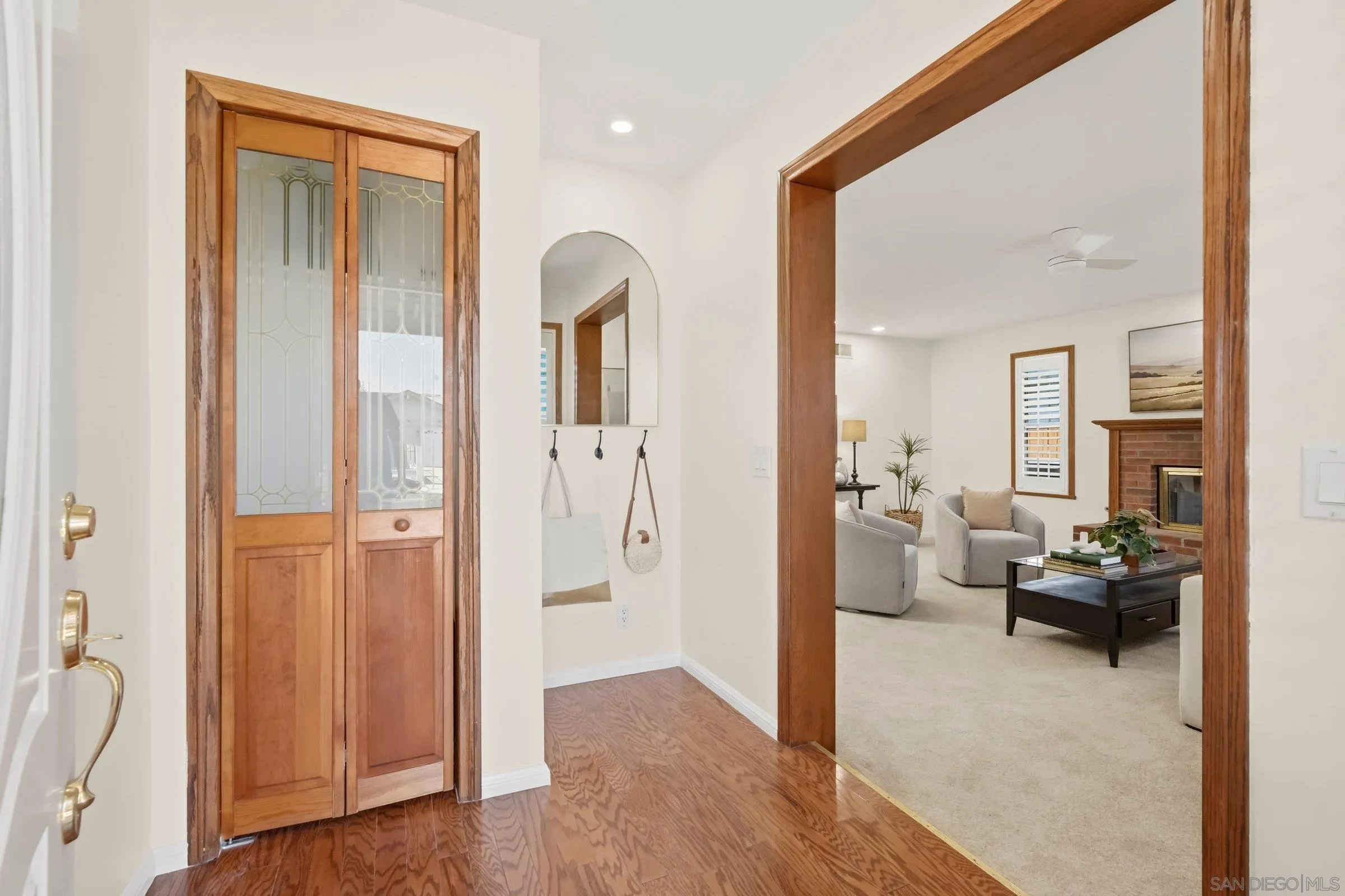 https://cdn.realtyfeed.com/cdn/127/260012364/f37dd620a7071b83c5a1a54a96be03bf.webp