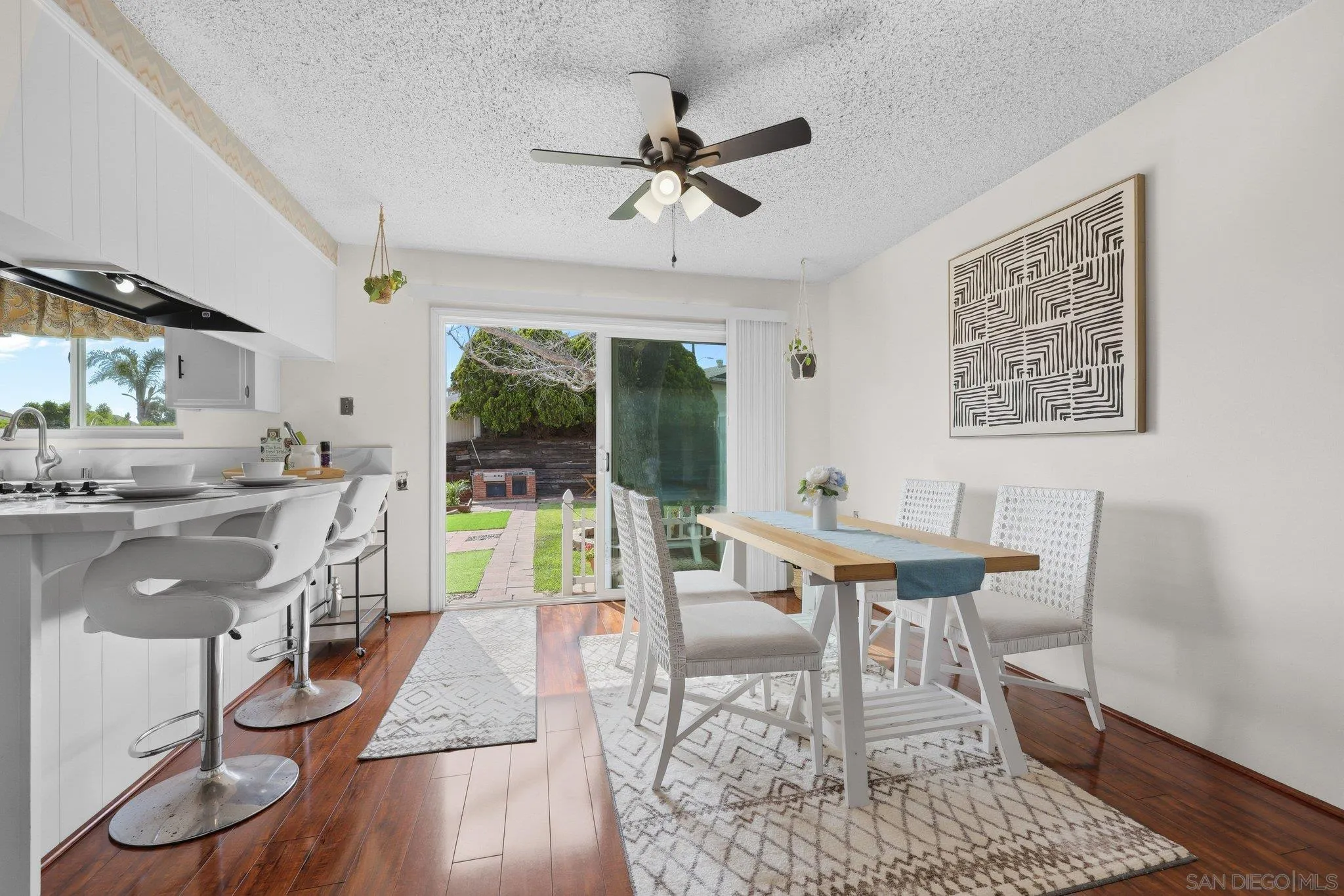 https://cdn.realtyfeed.com/cdn/127/260012372/4b9f584ed49985ea2a9ac6403915f8ae.webp