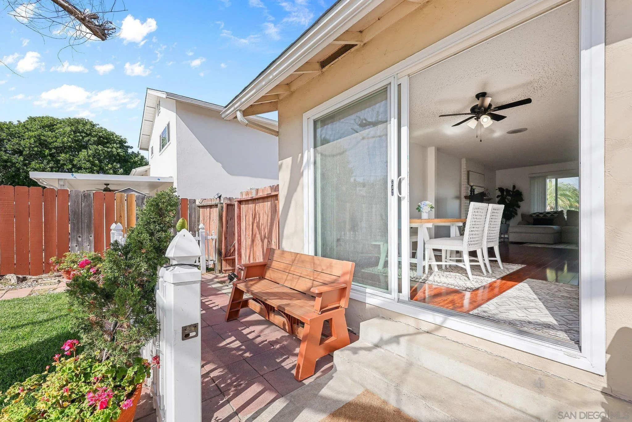 https://cdn.realtyfeed.com/cdn/127/260012372/f18d6a74ed2c82460effd981d8eeeb6a.webp