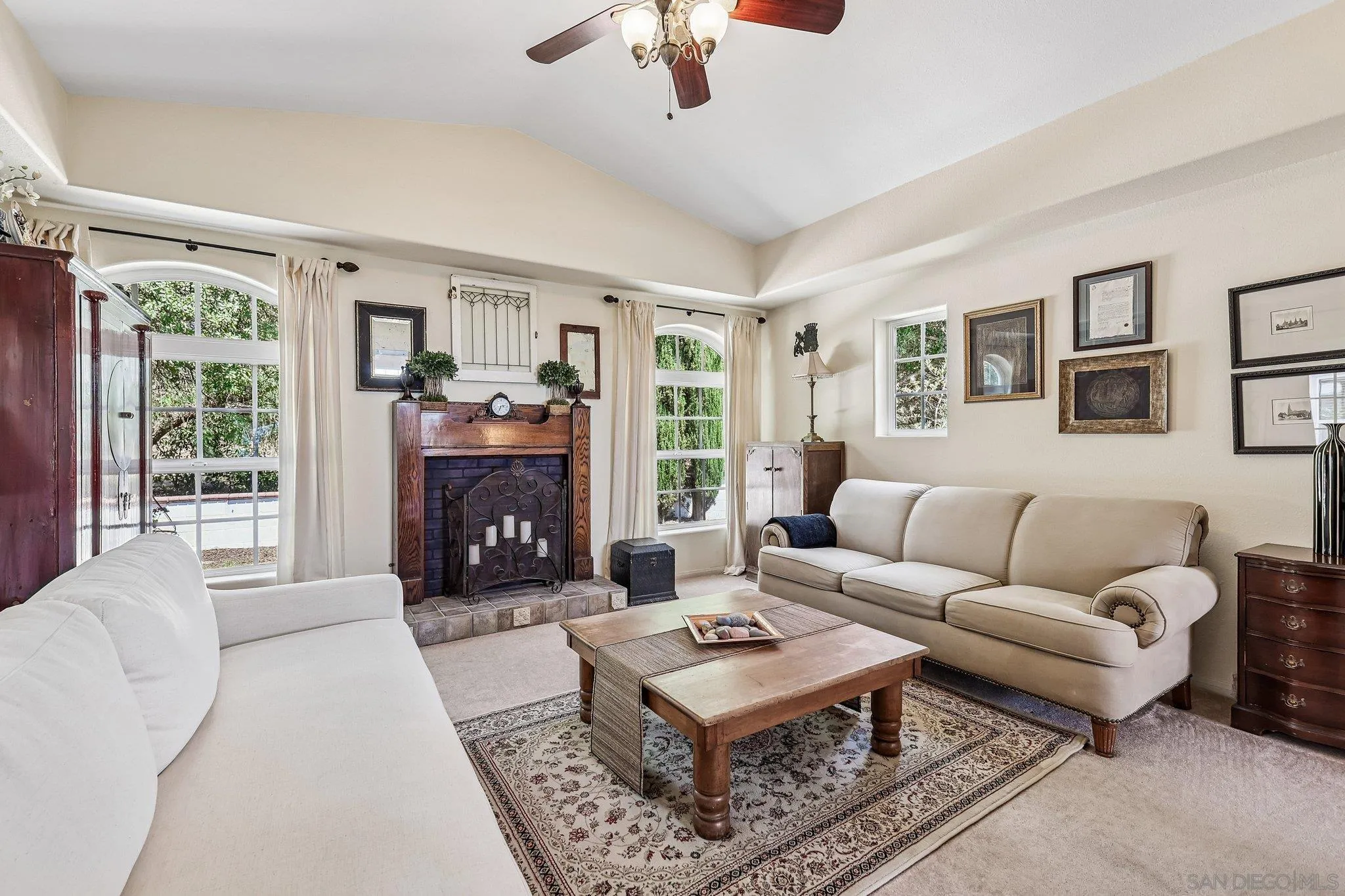 https://cdn.realtyfeed.com/cdn/127/260012373/36c654888cd4afe4e6b409ee7668ea89.webp