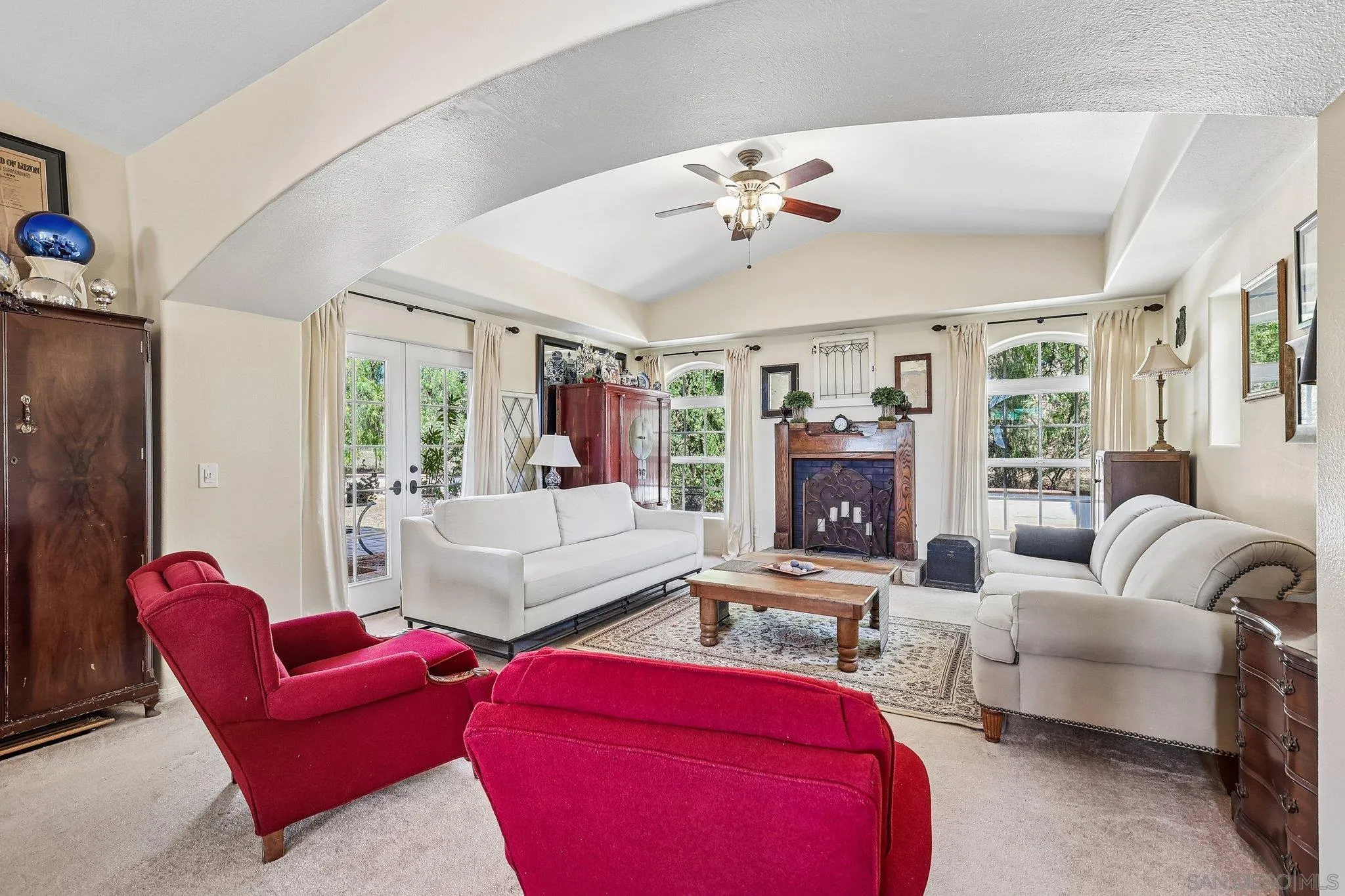 https://cdn.realtyfeed.com/cdn/127/260012373/4903c7d96264c4a2b045cffa39b52698.webp
