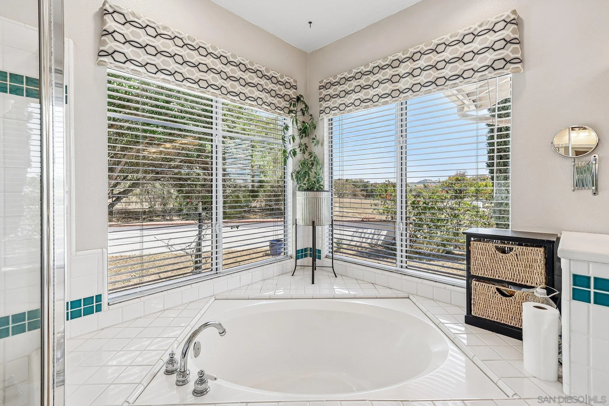 https://cdn.realtyfeed.com/cdn/127/260012373/4dbc9c5807c3b561cbd2612dc25351a3.webp
