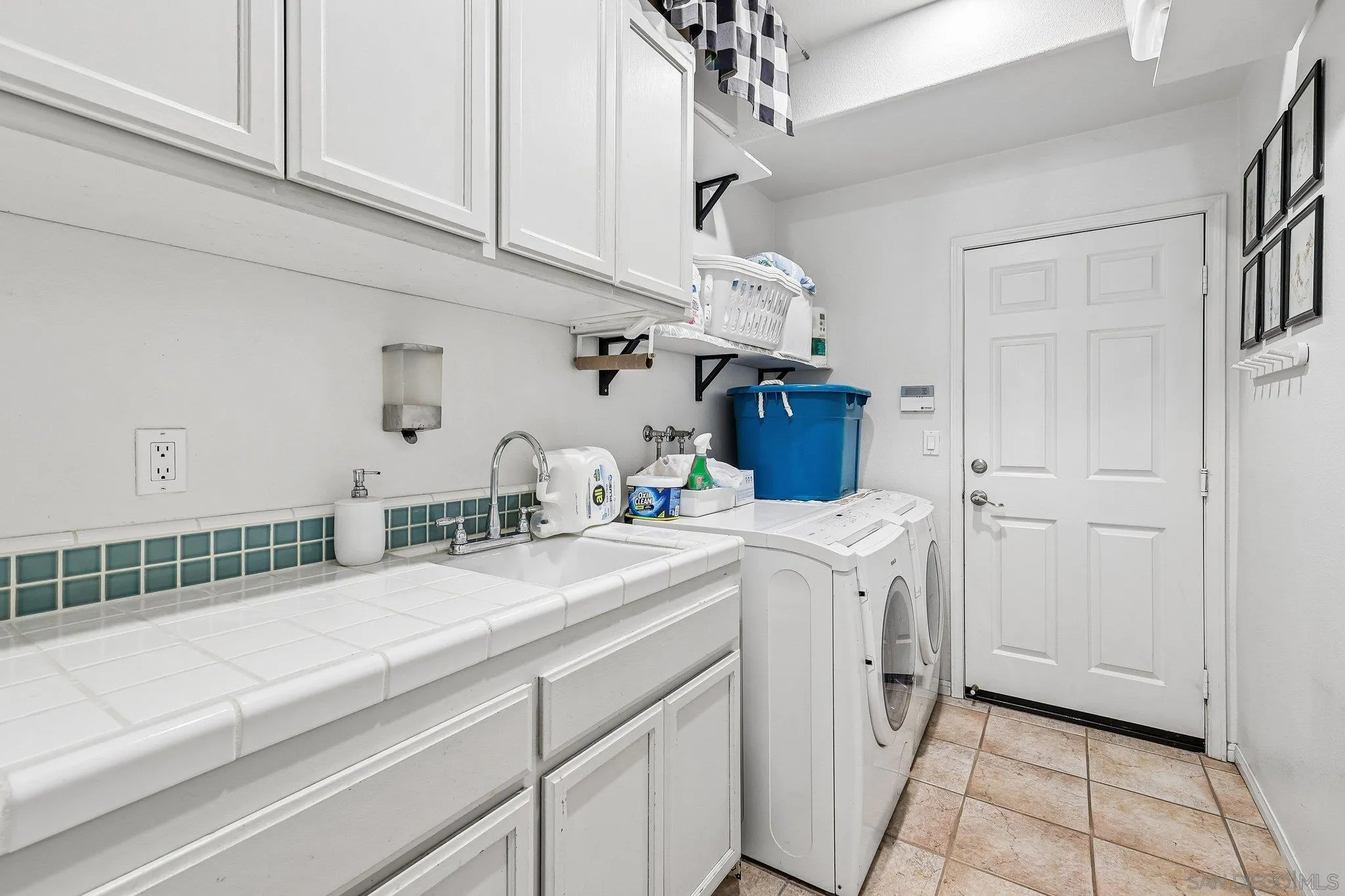 https://cdn.realtyfeed.com/cdn/127/260012373/81fb698c77246c6ff82066ddbb4740b6.webp