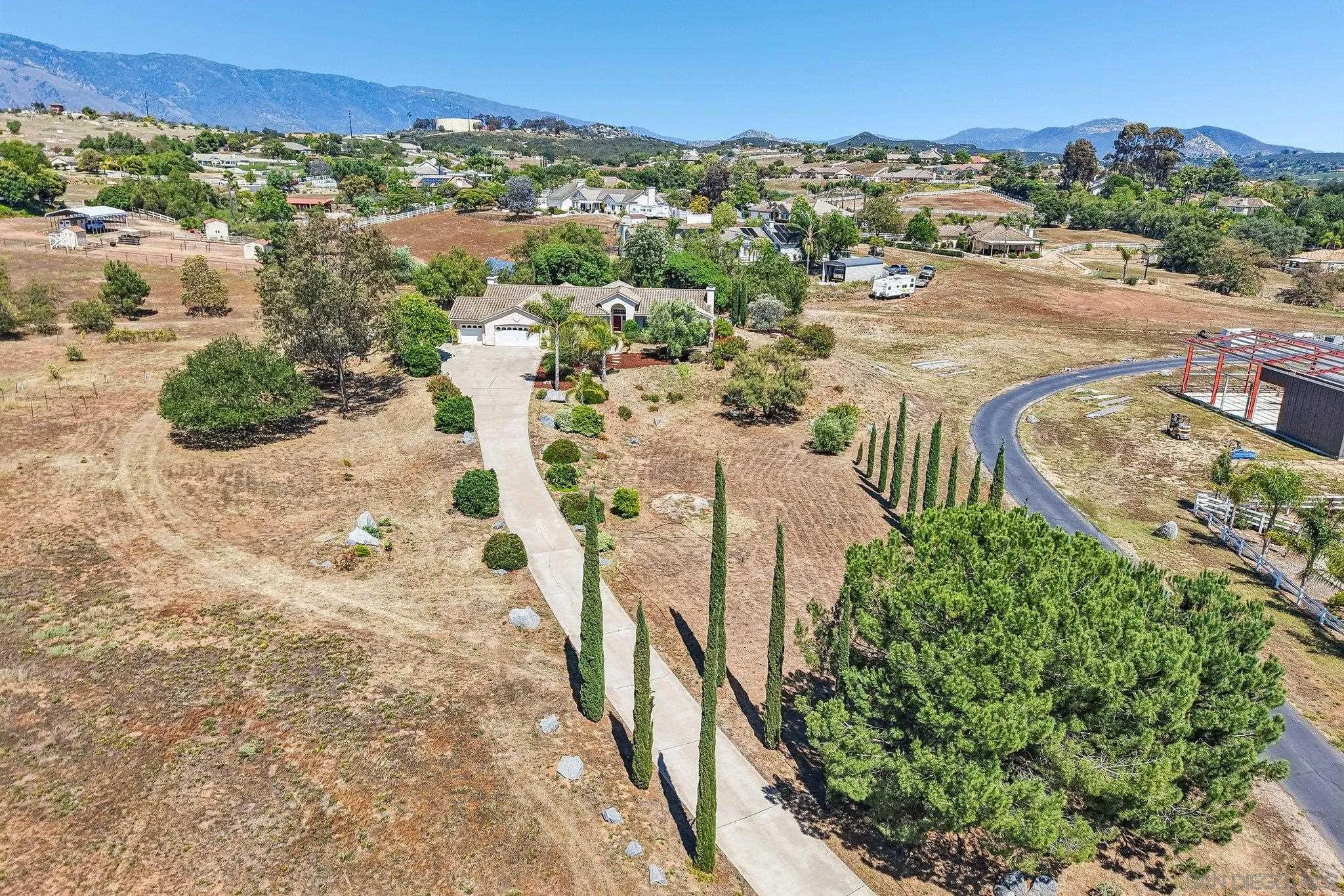 https://cdn.realtyfeed.com/cdn/127/260012373/8653723c423faa13b2a55d547f0329ab.webp