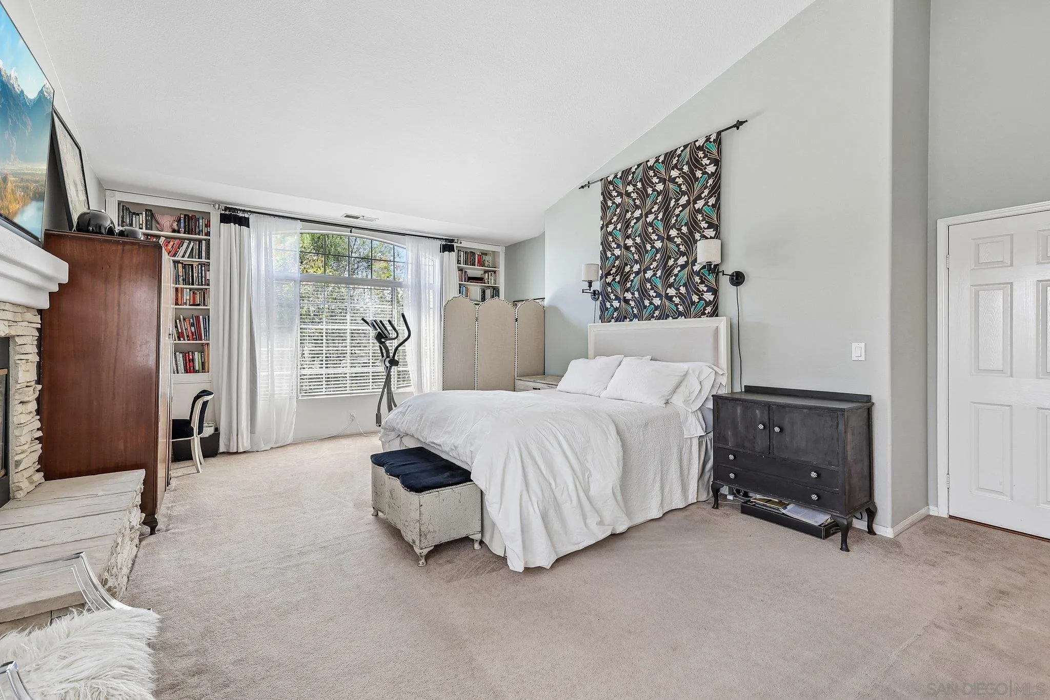 https://cdn.realtyfeed.com/cdn/127/260012373/c8e303468824cfc496d001bdf779cc91.webp