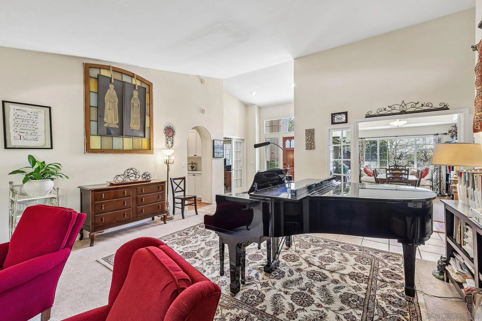 https://cdn.realtyfeed.com/cdn/127/260012373/ea15ddb02b73d74df01621c47604de3b.webp