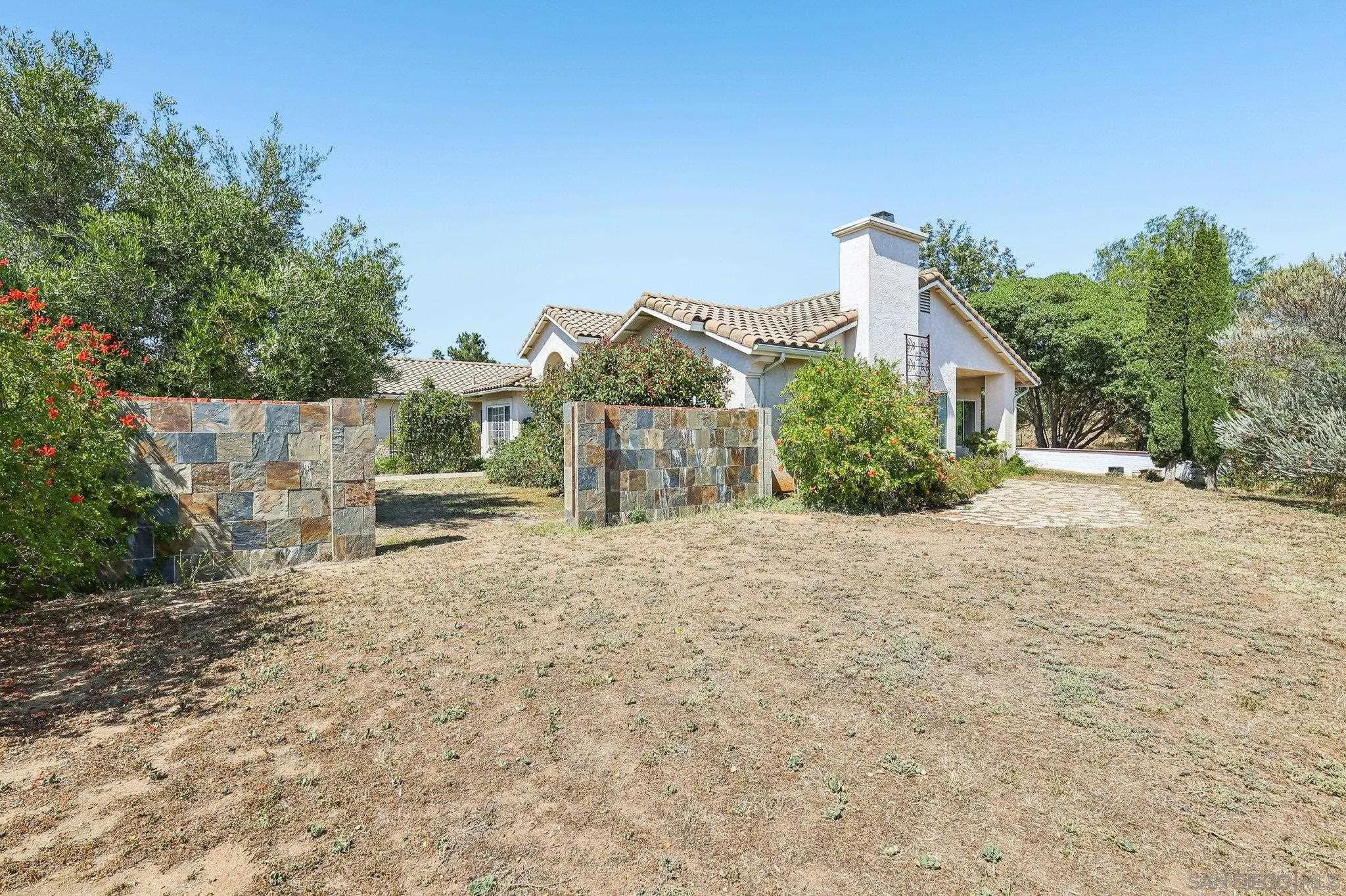 https://cdn.realtyfeed.com/cdn/127/260012373/eef3cf8ef6906f200c6171786fbdeee0.webp