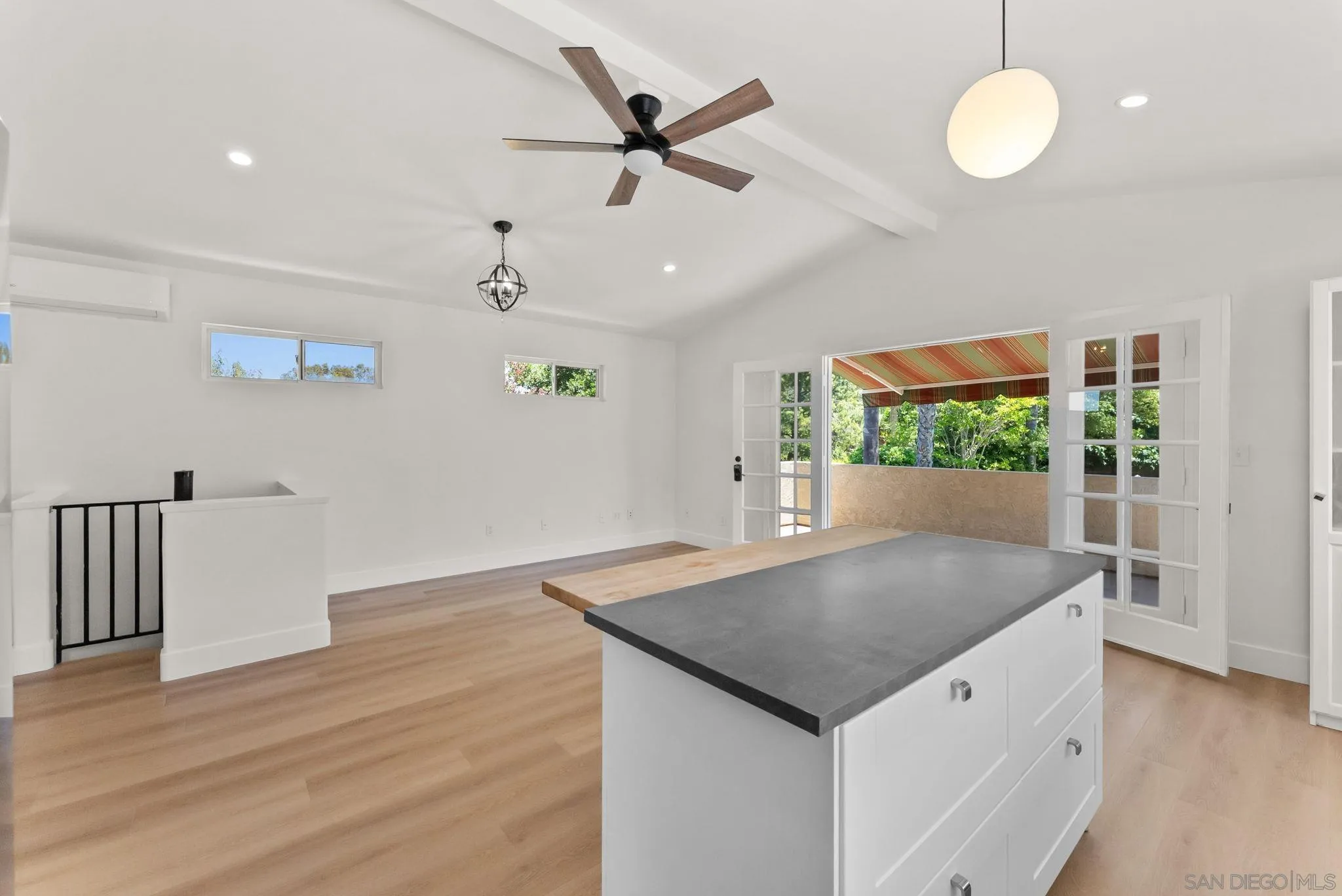 https://cdn.realtyfeed.com/cdn/127/260012378/2b946aa94d877479c0e2af2758deef1c.webp