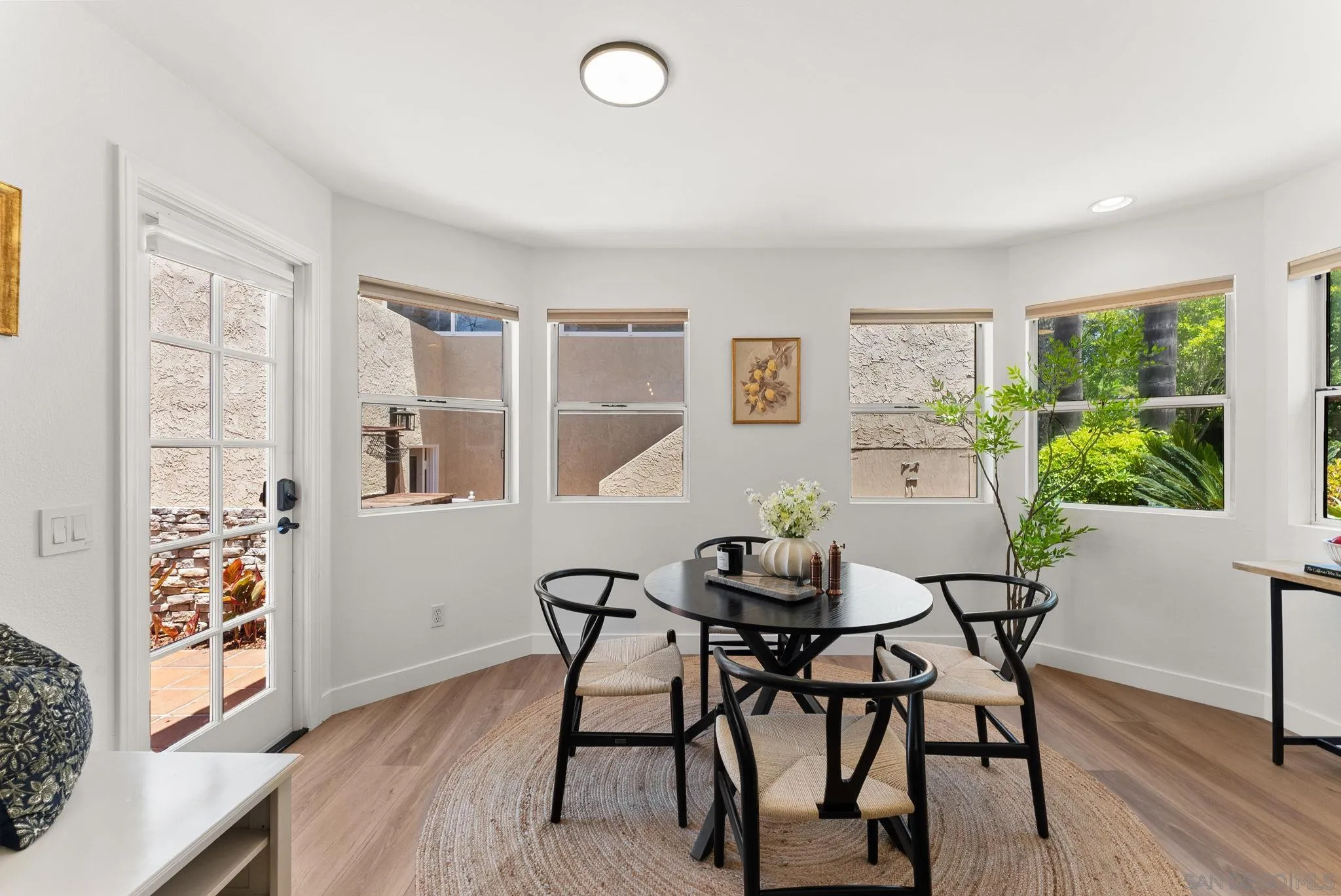 https://cdn.realtyfeed.com/cdn/127/260012378/35033ec2d408b37c4b9ed6160a561f5c.webp