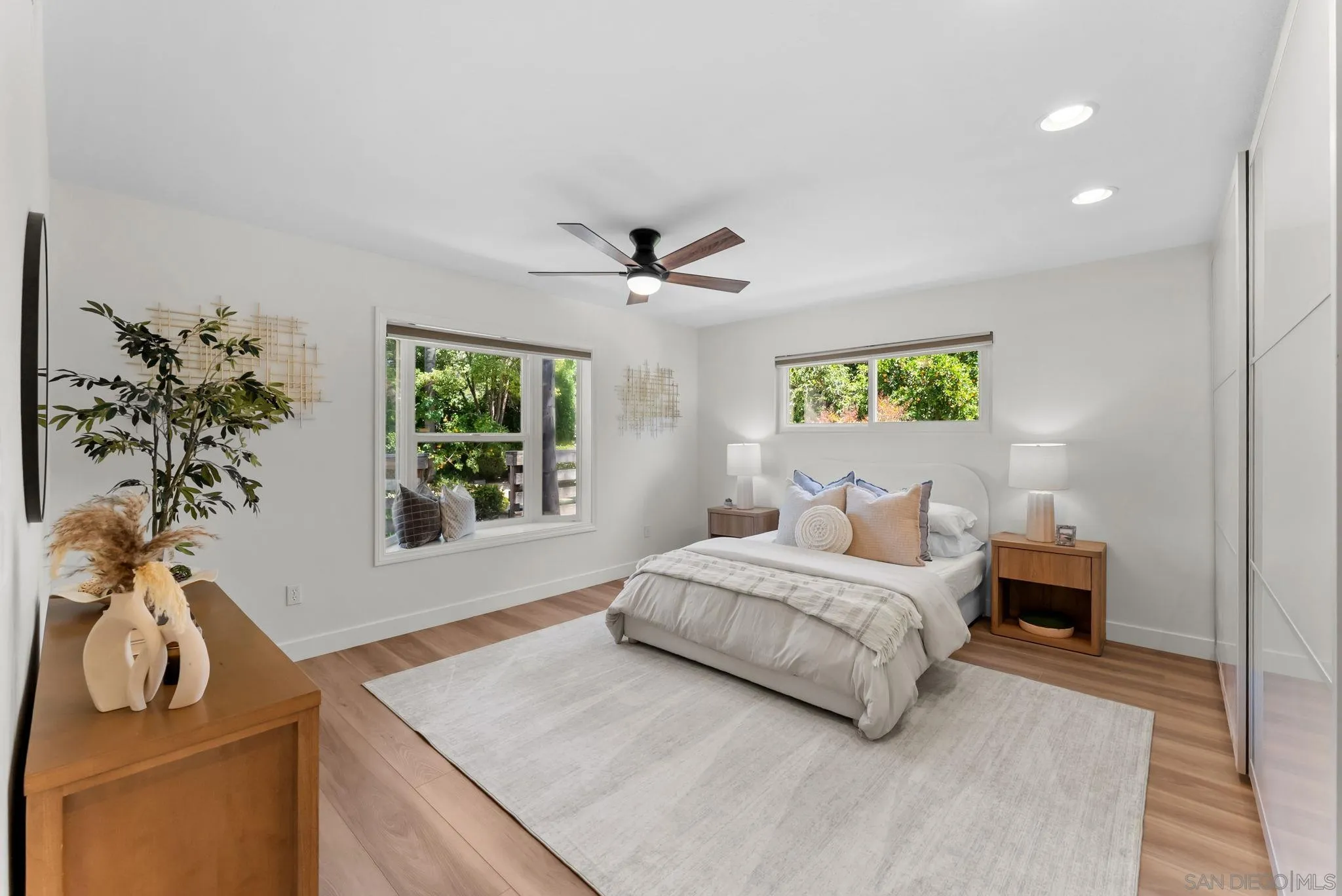 https://cdn.realtyfeed.com/cdn/127/260012378/f5d38b934e7f5a4f8df400d8feedefcf.webp