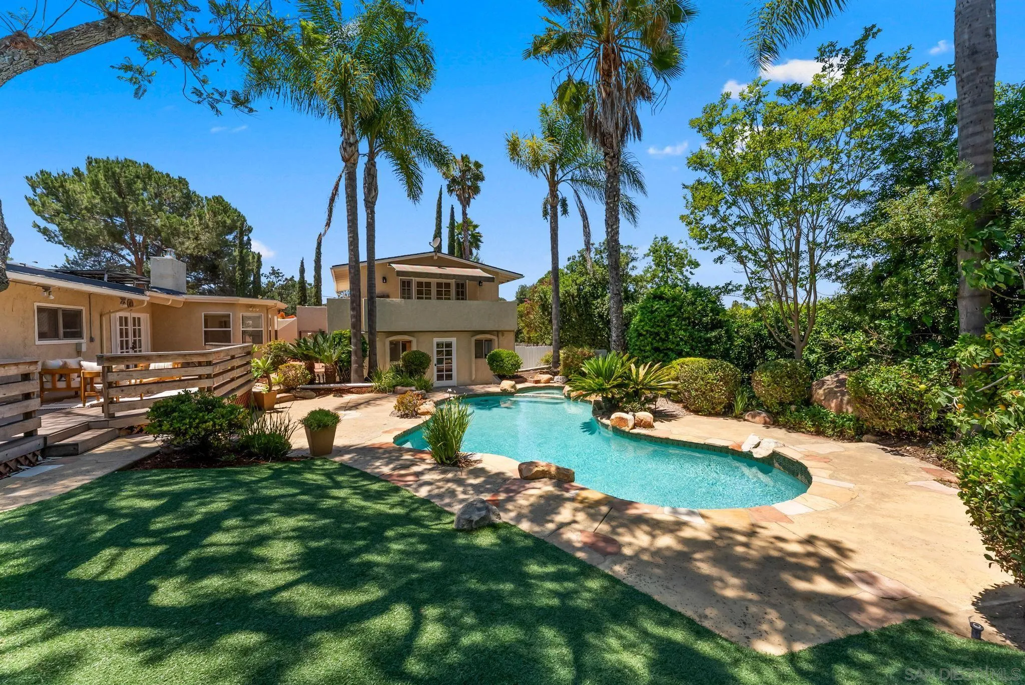 https://cdn.realtyfeed.com/cdn/127/260012378/fde118ef6dfdacc90ea45f90c095e5d2.webp