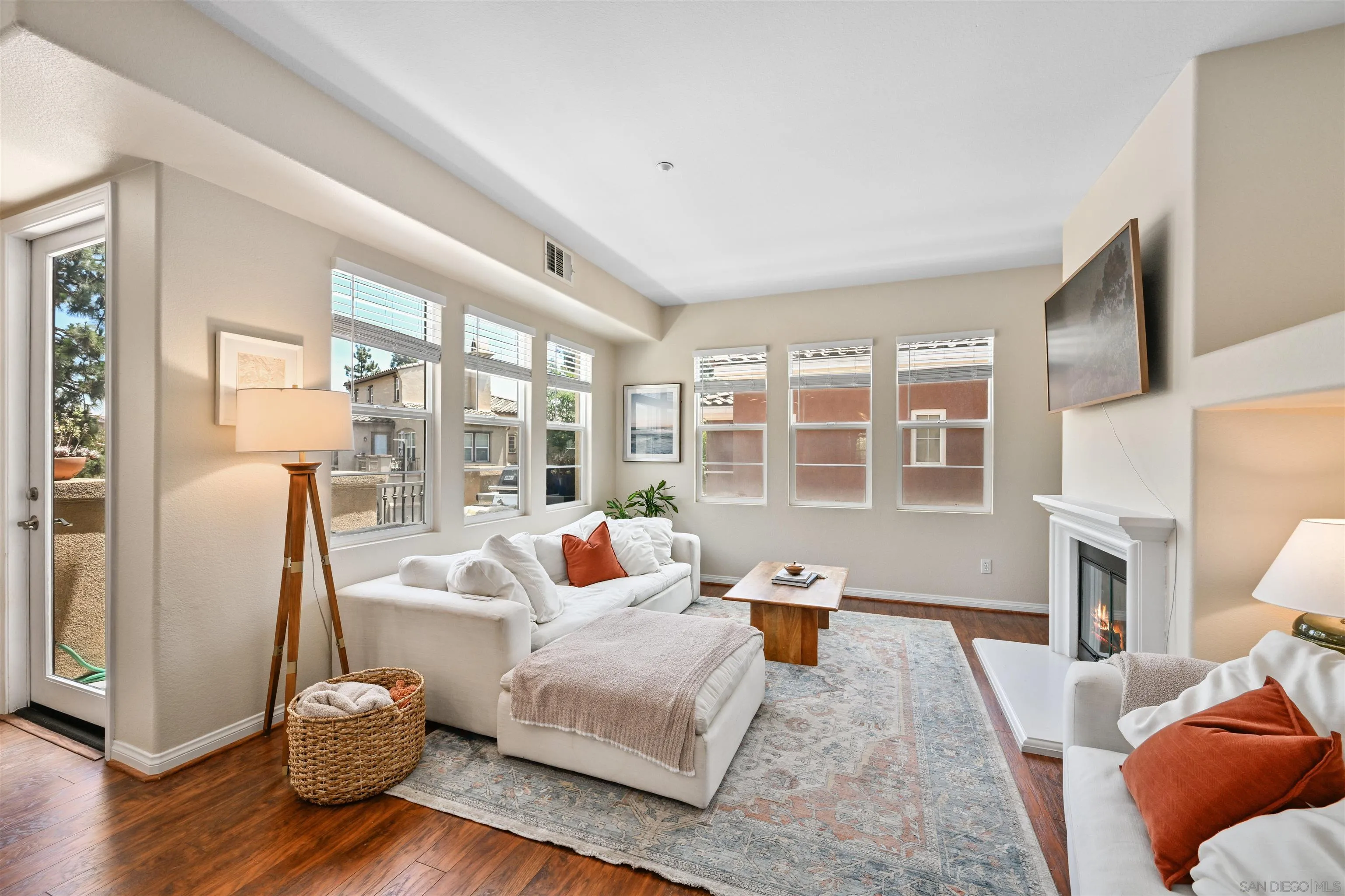 Photo #5: 260012379 Listing: Photo #5
