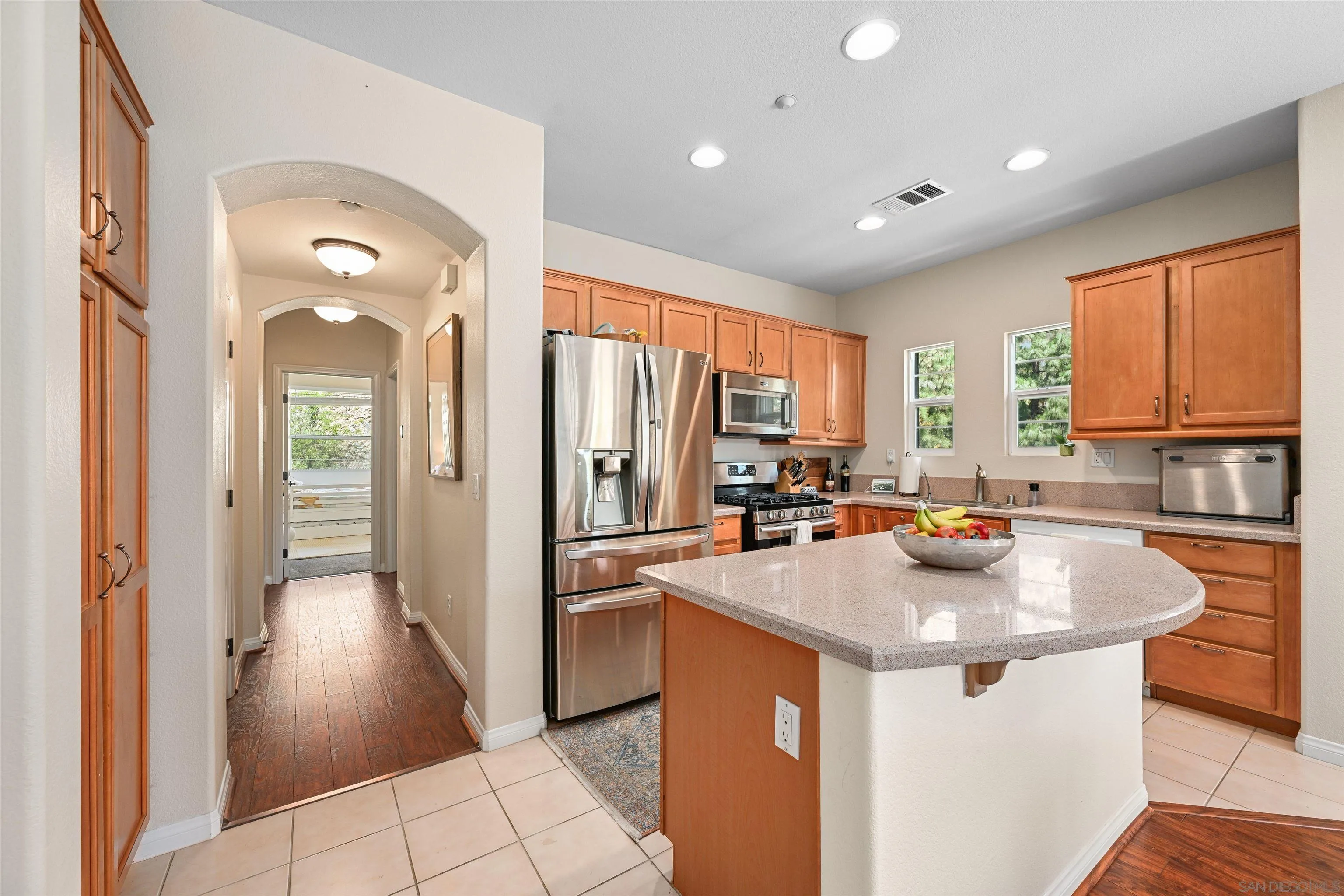 Photo #7: 260012379 Listing: Photo #7