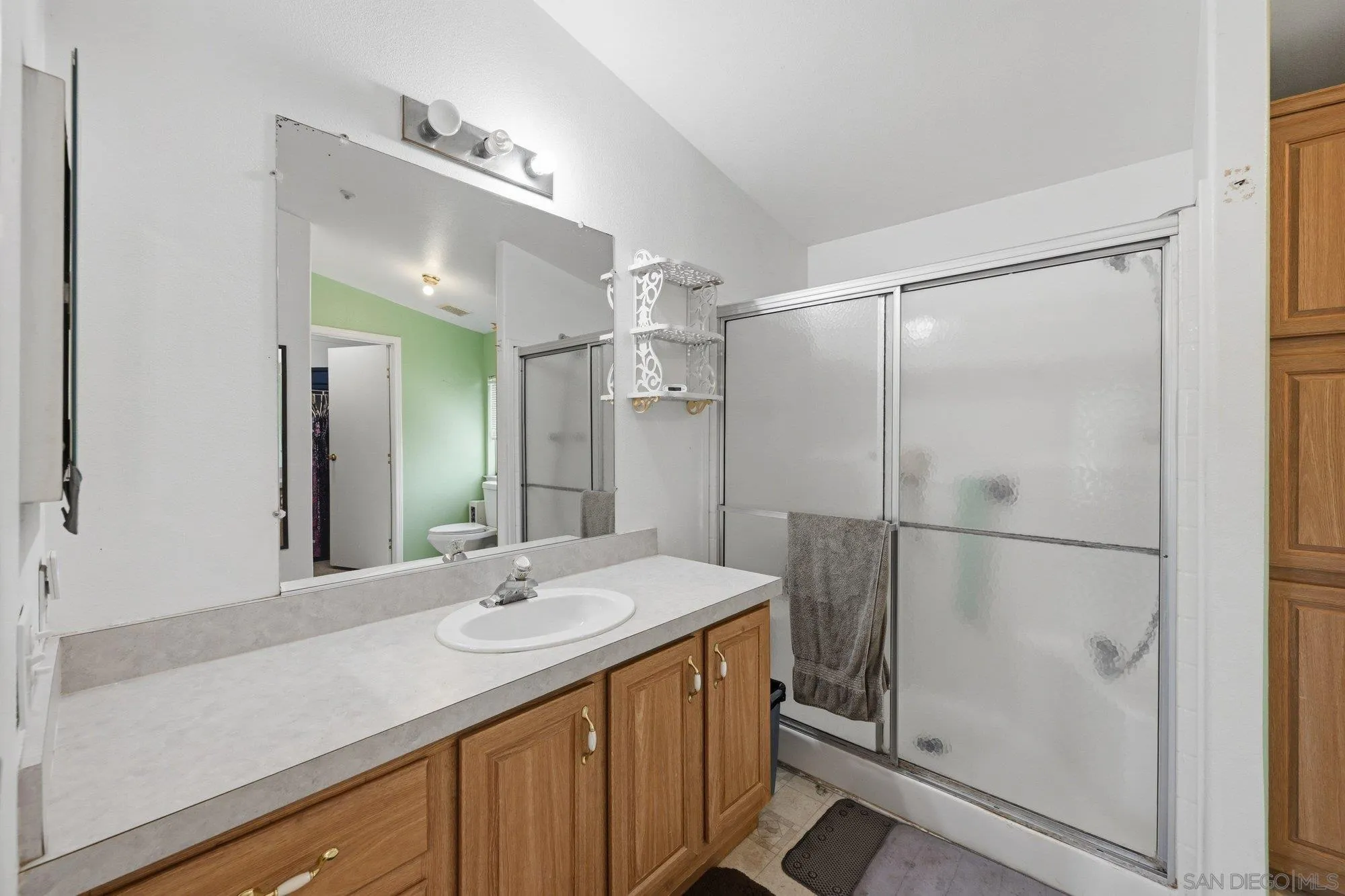 https://cdn.realtyfeed.com/cdn/127/260012388/d3c502367c1337eb0b1ae43cec1f6ed4.webp