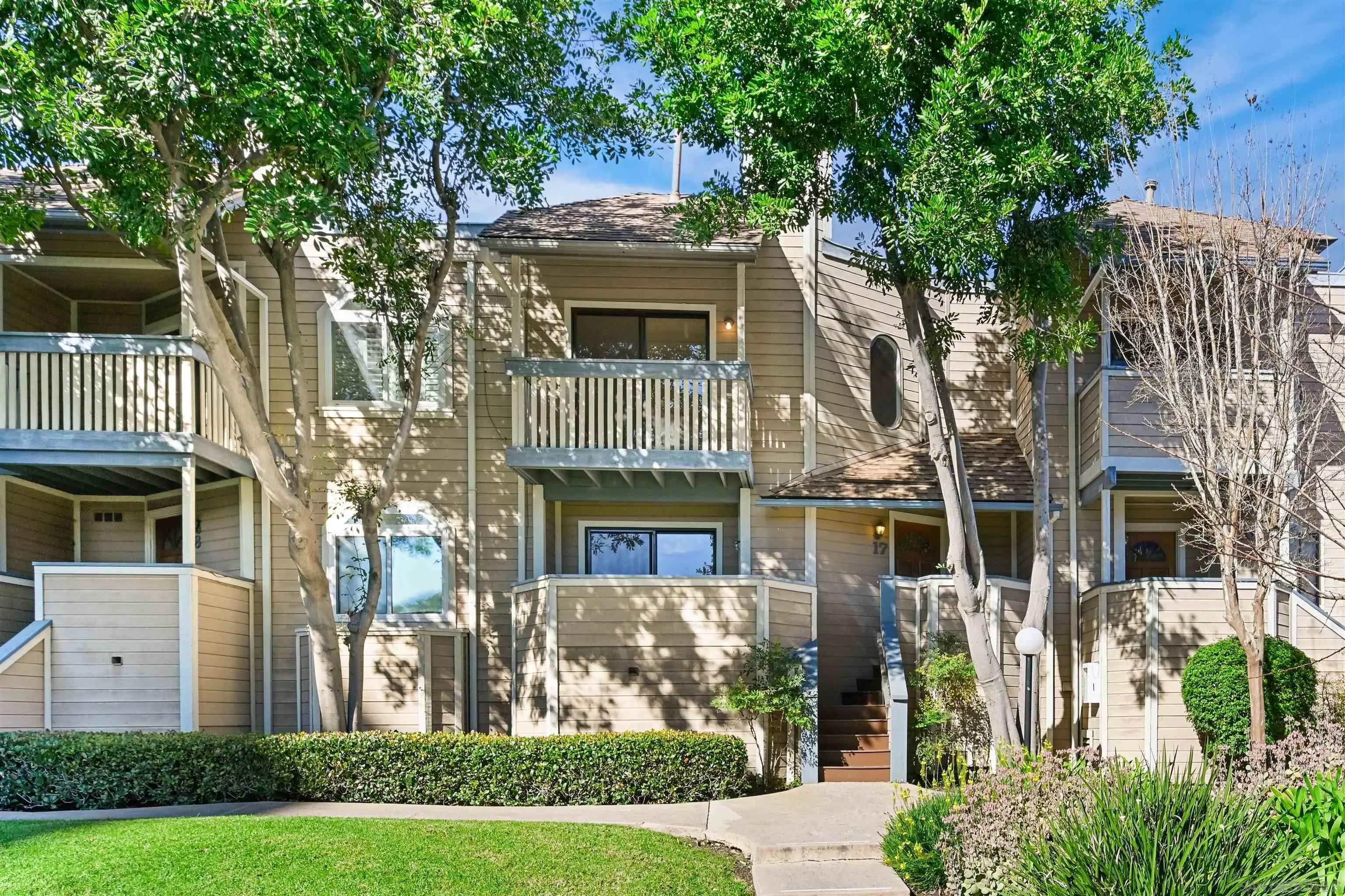 Photo #1: 260012394 Listing: Photo #1