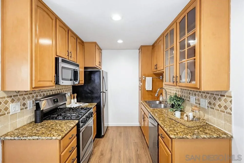 Photo #16: 260012396 Listing: Photo #16