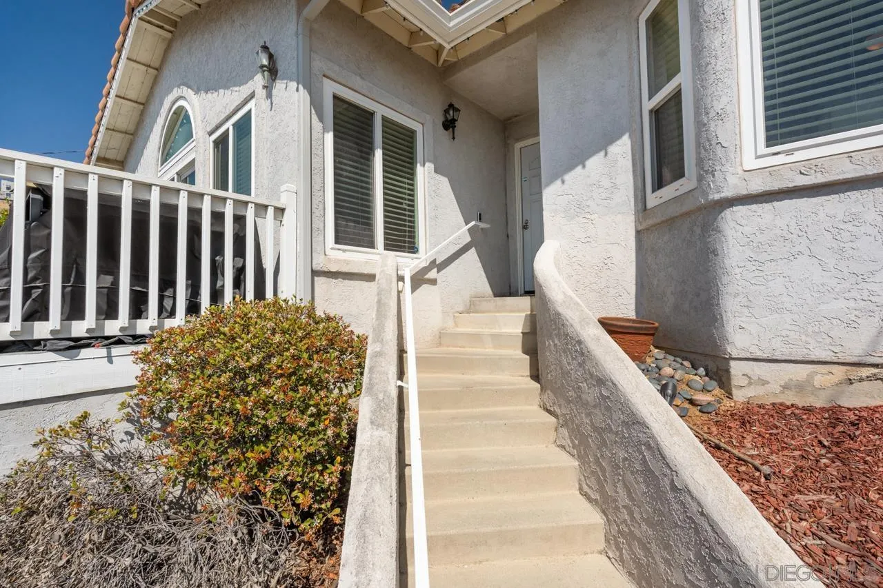 https://cdn.realtyfeed.com/cdn/127/260012398/028020caa7cdce0a091cd9fe3ecf3f3c.webp