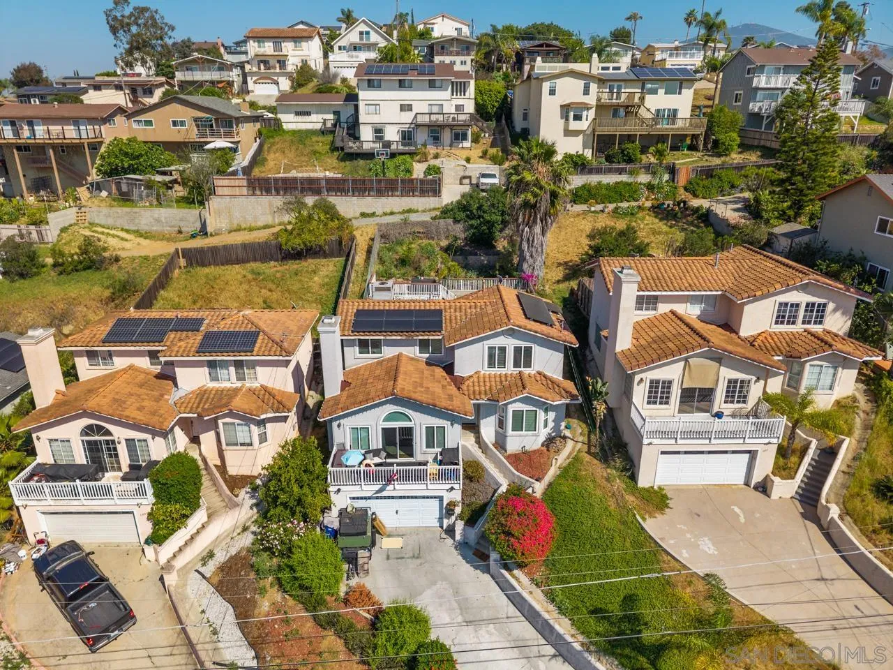 https://cdn.realtyfeed.com/cdn/127/260012398/0e8631b56de7669351e8c4ed2ec9aee9.webp