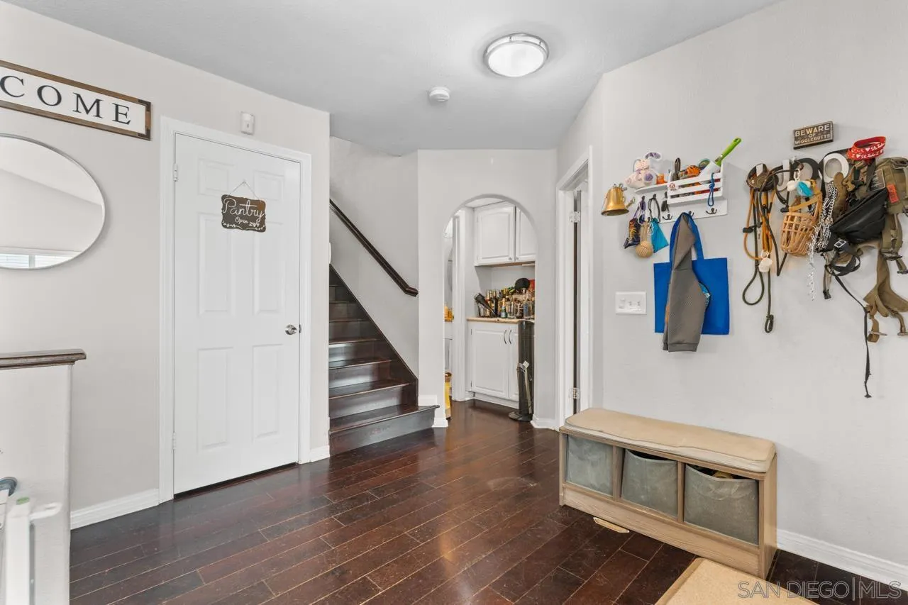https://cdn.realtyfeed.com/cdn/127/260012398/1728dde3de25088b0e08d377bdf7feb7.webp