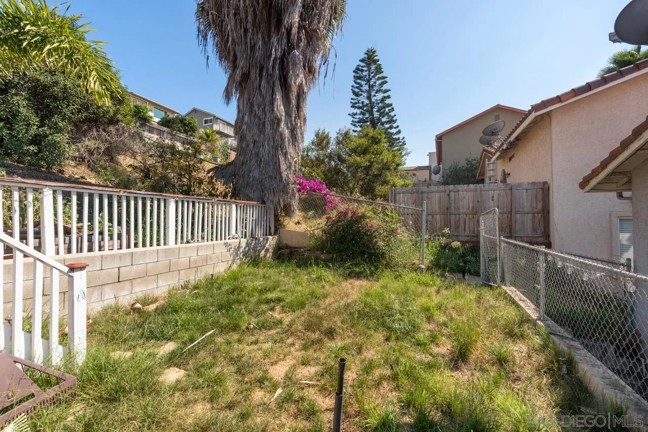 https://cdn.realtyfeed.com/cdn/127/260012398/1848a7a6d556244054aee1f5379faef5.webp