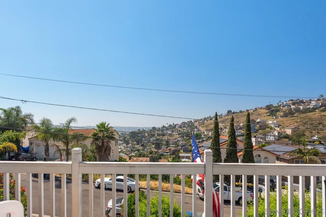 https://cdn.realtyfeed.com/cdn/127/260012398/3cb9c4df039d0de7c5df1d8bec672cfa.webp