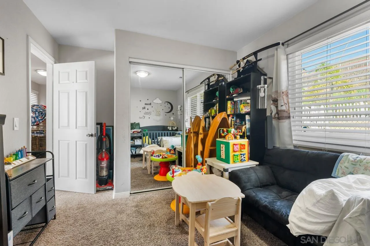 https://cdn.realtyfeed.com/cdn/127/260012398/5355121d7f5c9ce1f96d11c9cb68bf5c.webp