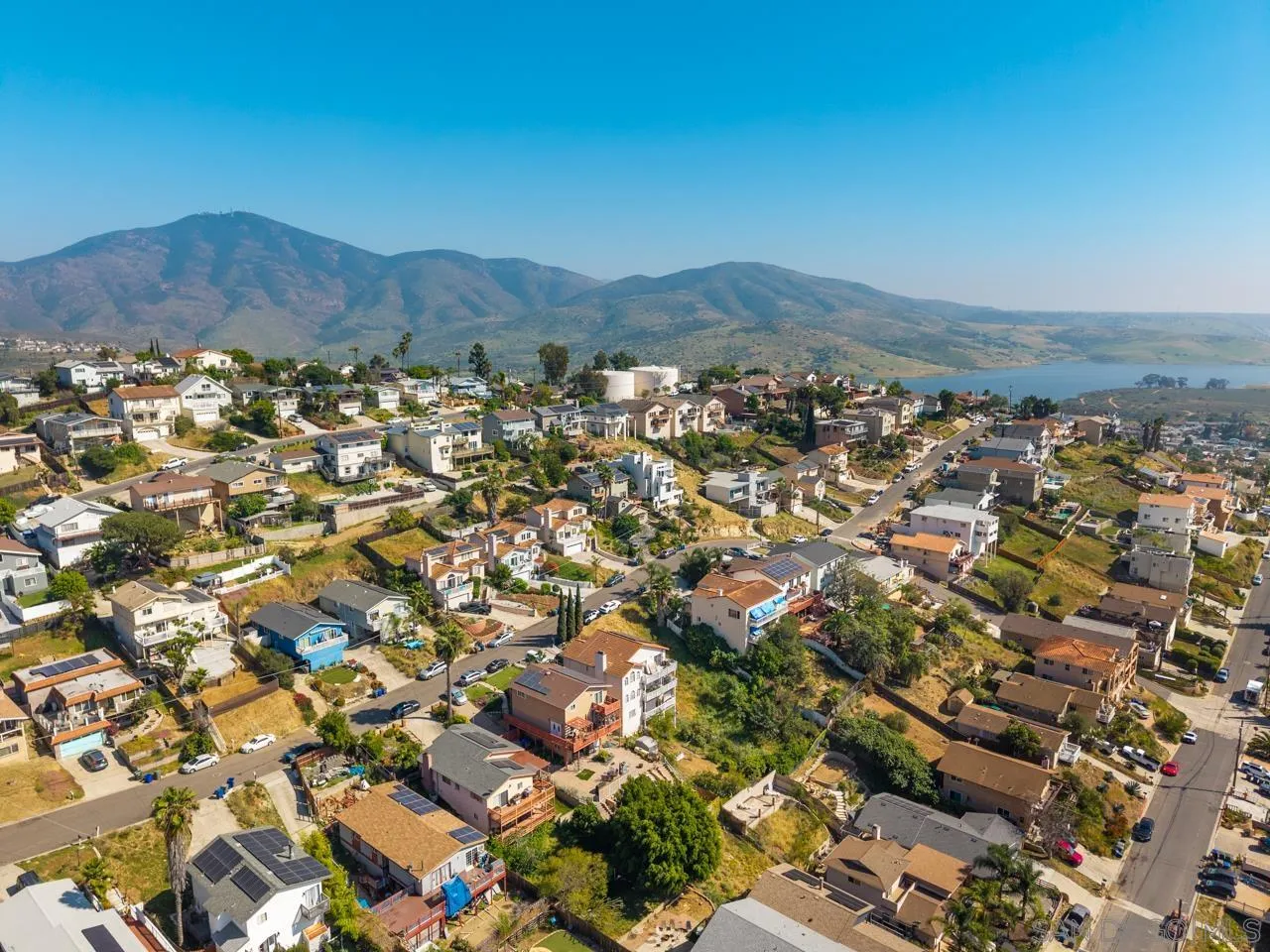 https://cdn.realtyfeed.com/cdn/127/260012398/5705fd9a830d928ca953700d9d7e919f.webp