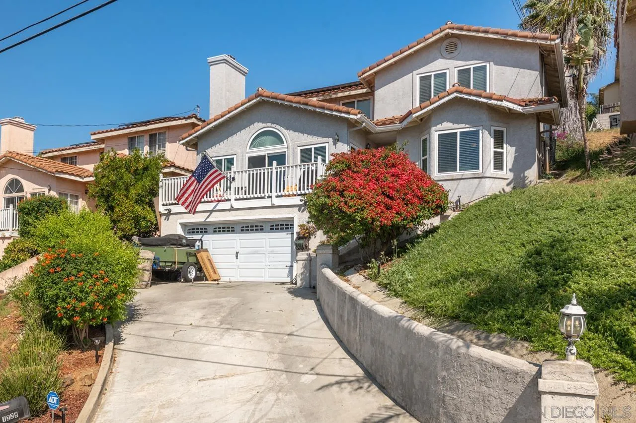 https://cdn.realtyfeed.com/cdn/127/260012398/aa9935558033a22cc90e3457e673acc2.webp