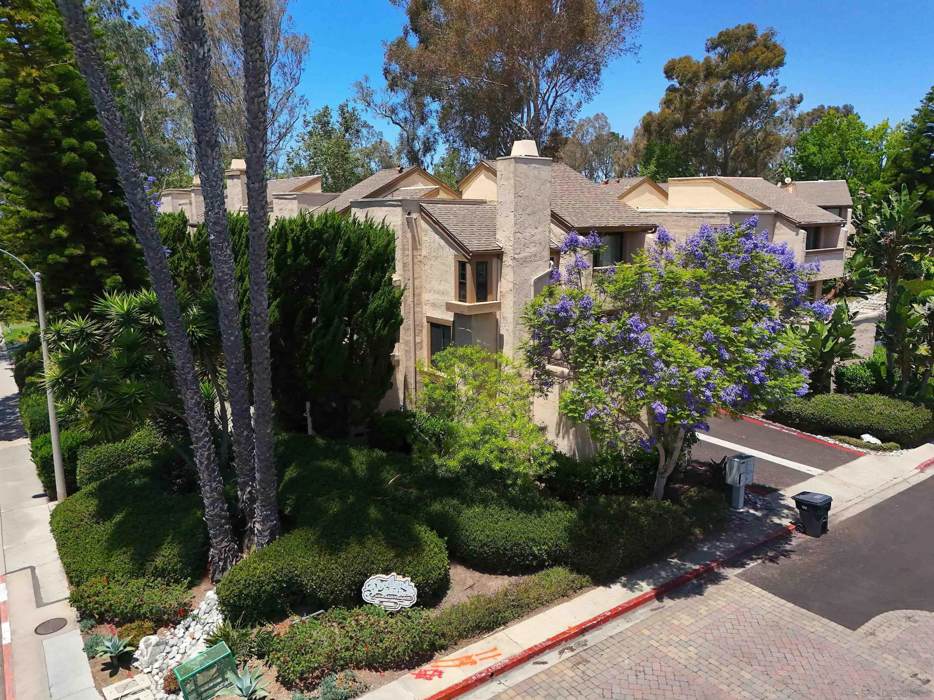 Photo #23: 260012399 Listing: Photo #23