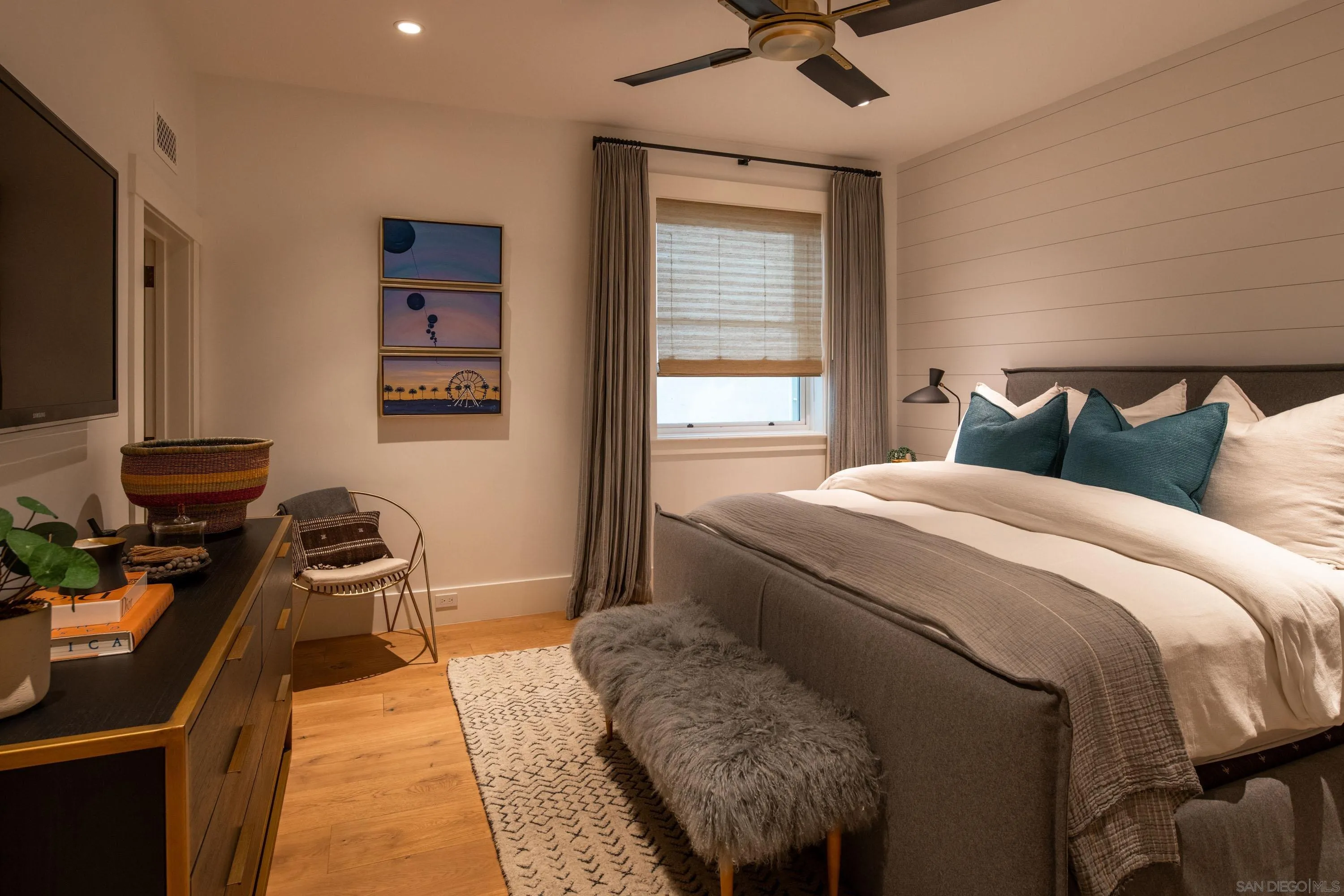 https://cdn.realtyfeed.com/cdn/127/260012401/04cb0e61681112c3d04542db0b70ea81.webp