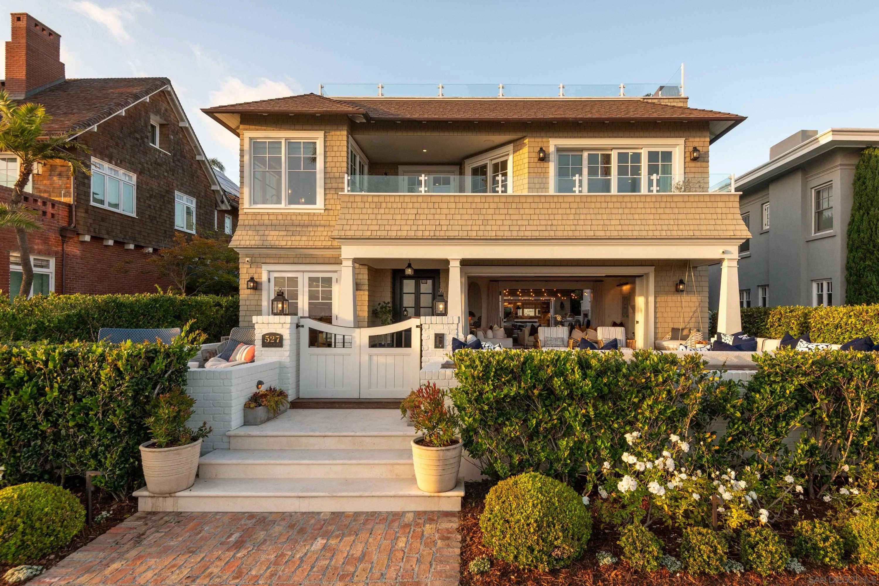 https://cdn.realtyfeed.com/cdn/127/260012401/21baa7843190bf39802b67b106194d0c.webp