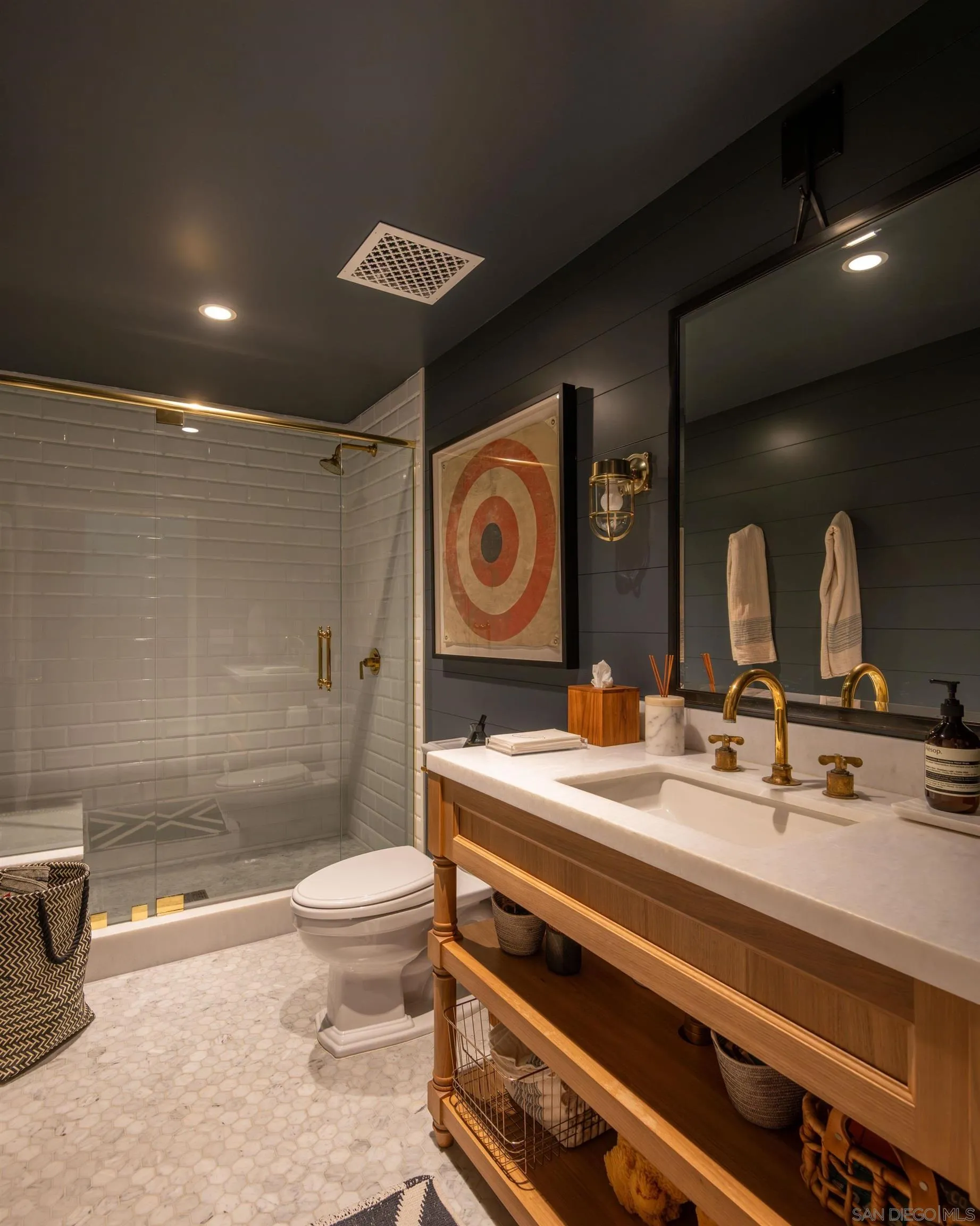 https://cdn.realtyfeed.com/cdn/127/260012401/28c9324c3d3dd5c332f0e24091307e57.webp