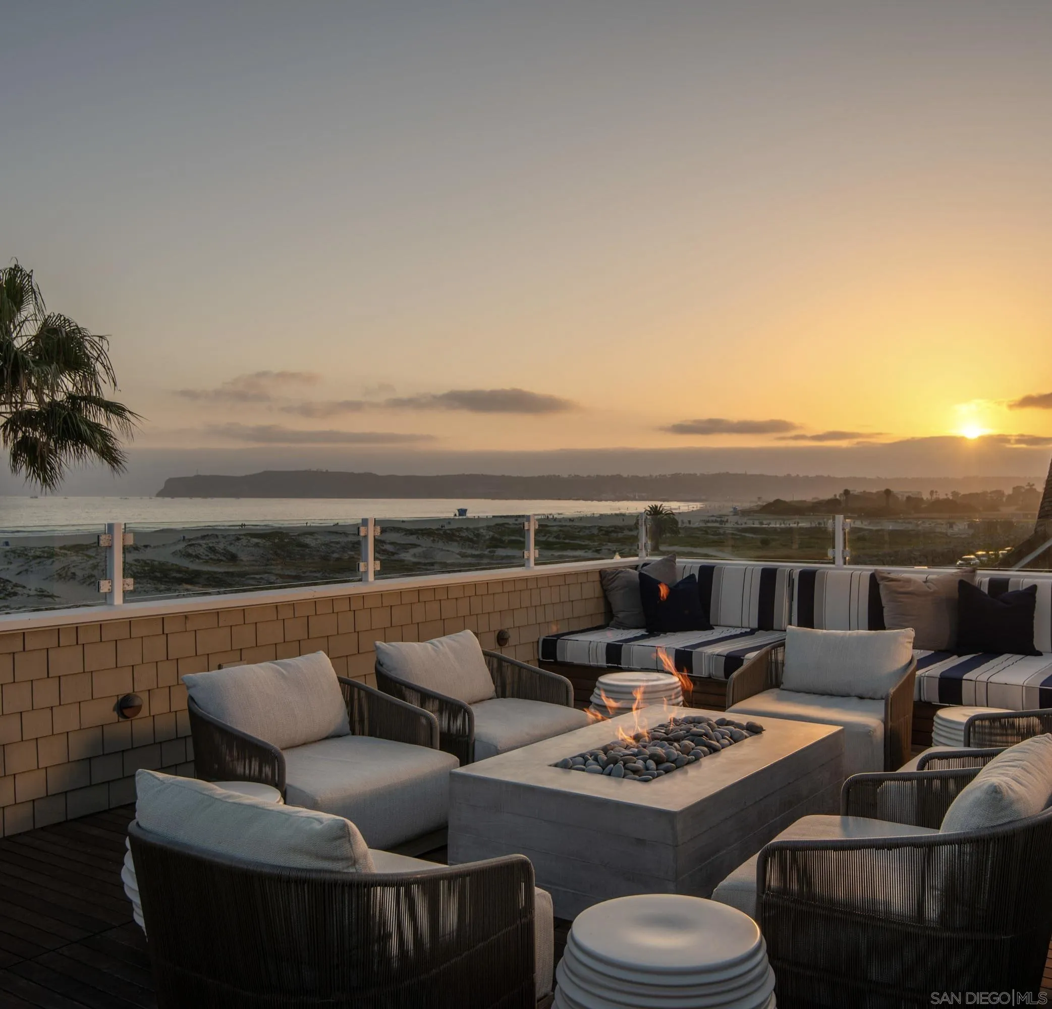 https://cdn.realtyfeed.com/cdn/127/260012401/2eb6d0dfa8d32c30c16d125648264e88.webp